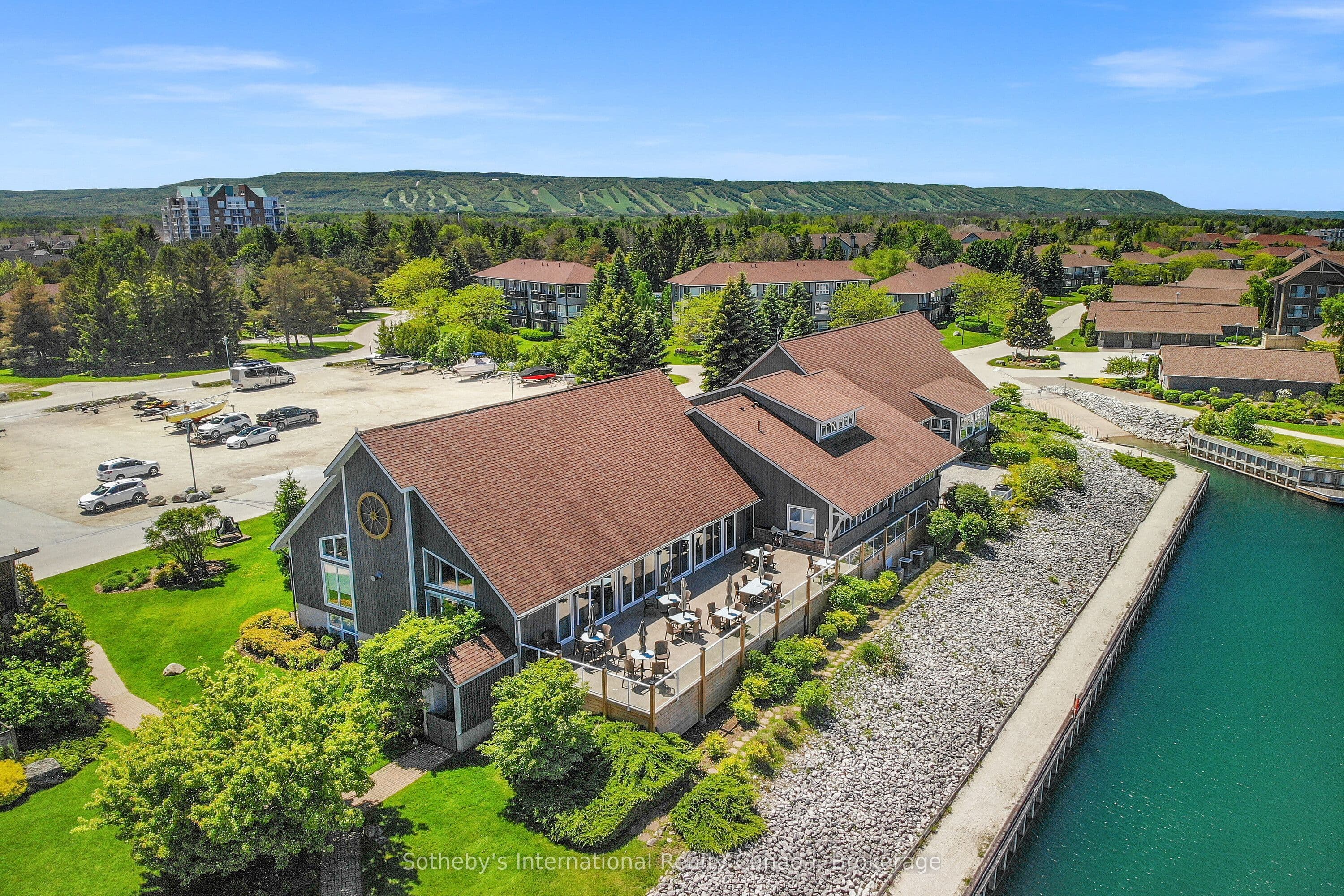 331 MARINERS Way, Collingwood, ON L9Y 5C7