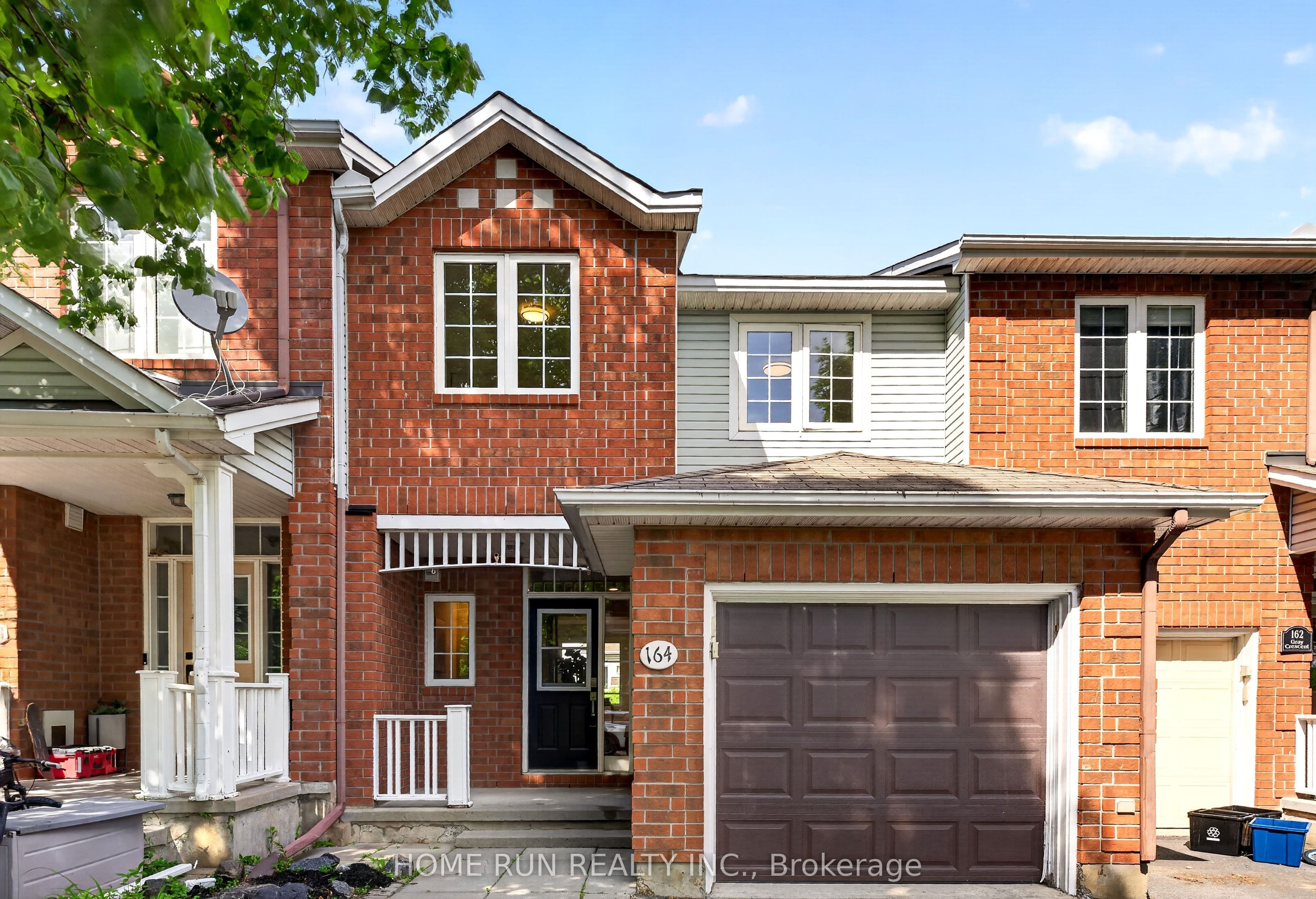 164 Gray Crescent, Kanata, ON K2K 3L9