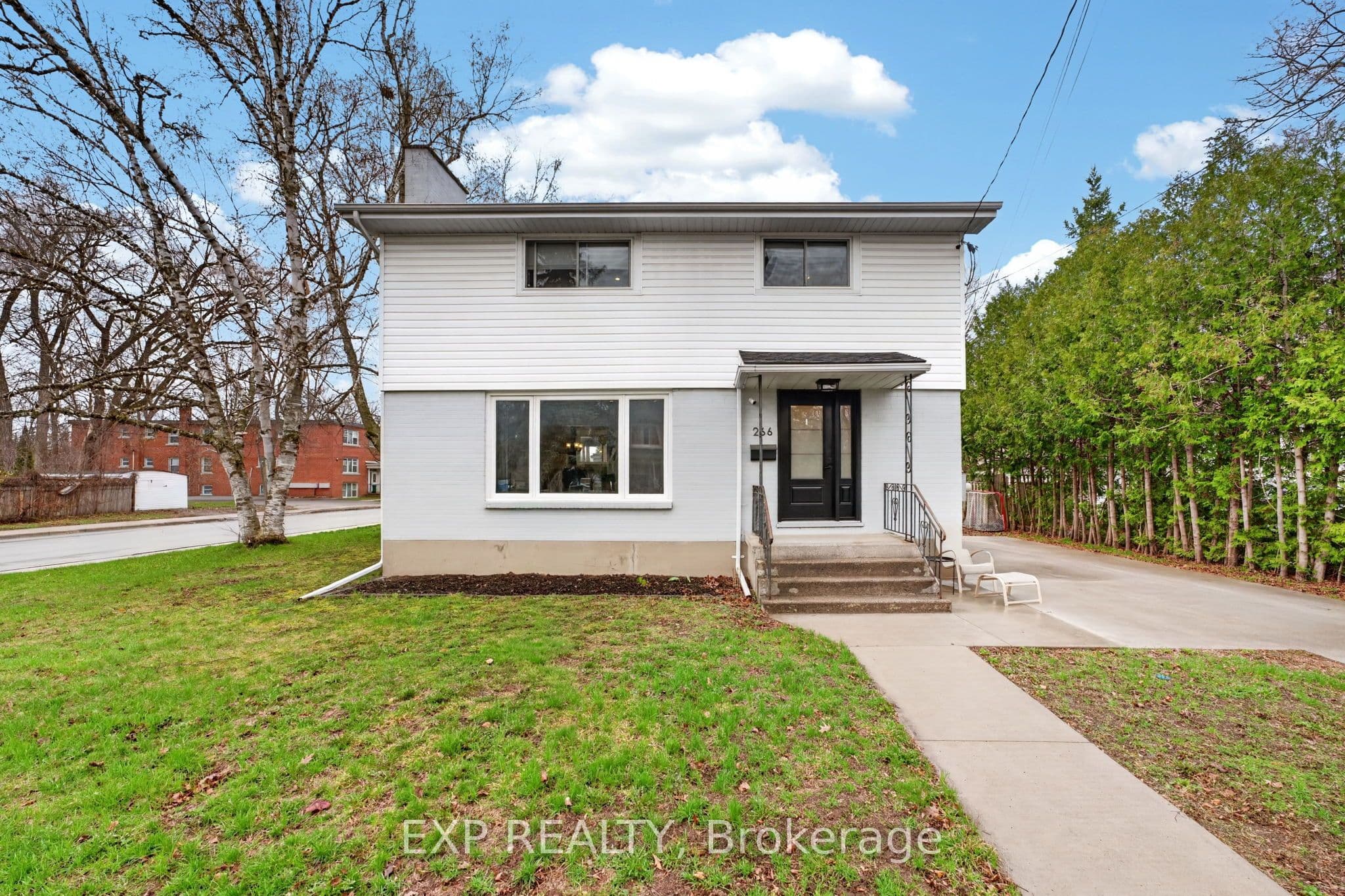 266 Bleecker Avenue, Belleville, ON K8N 3V4