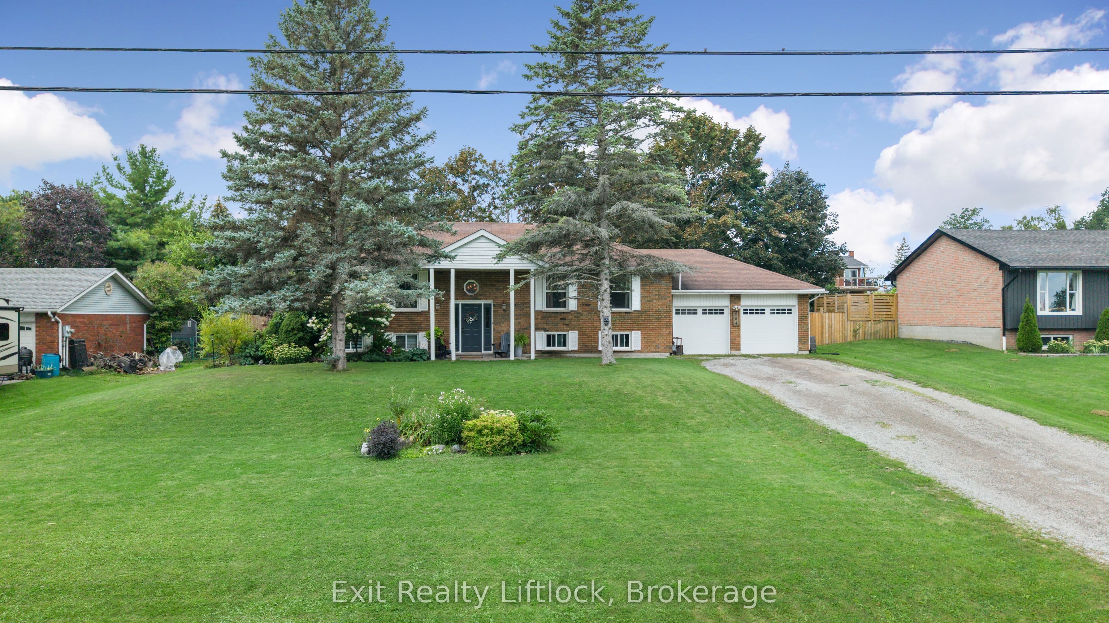 664 Brick Road, Selwyn, ON K0L 1T0