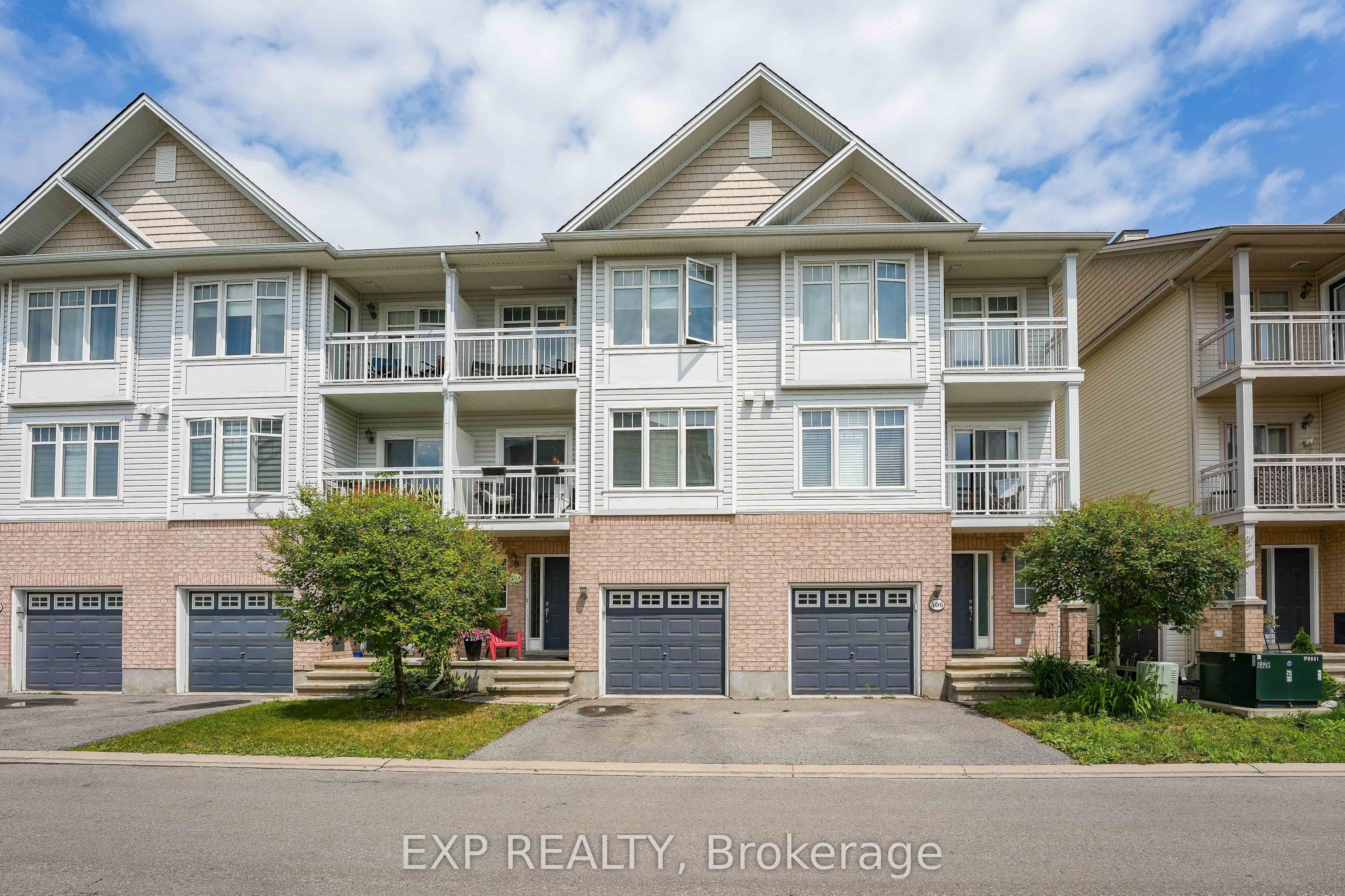 504 BARHOLM Private, Orleans - Convent Glen and Area, ON K4B 1H9