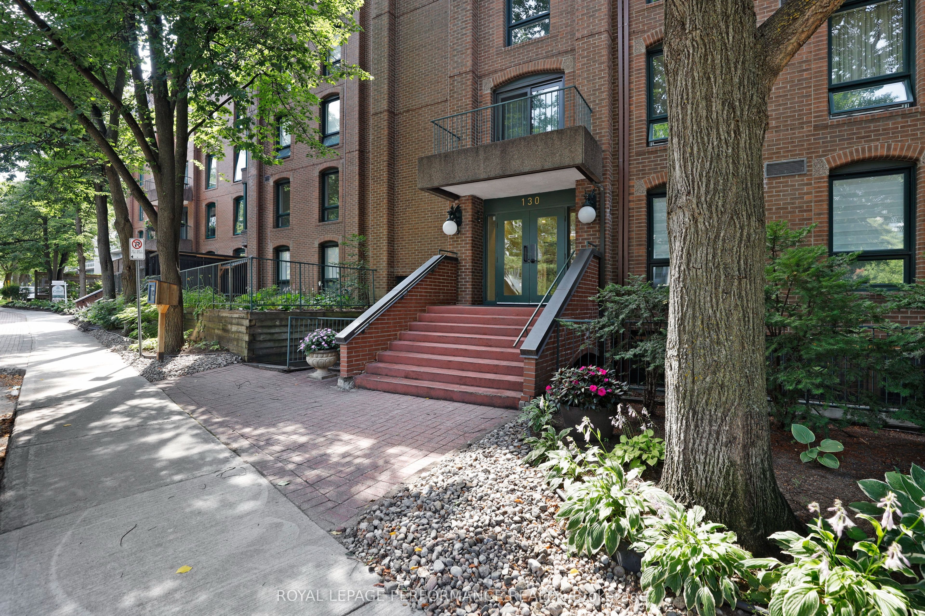 130 Rideau Terrace 4, New Edinburgh - Lindenlea, ON K1M 0Z2