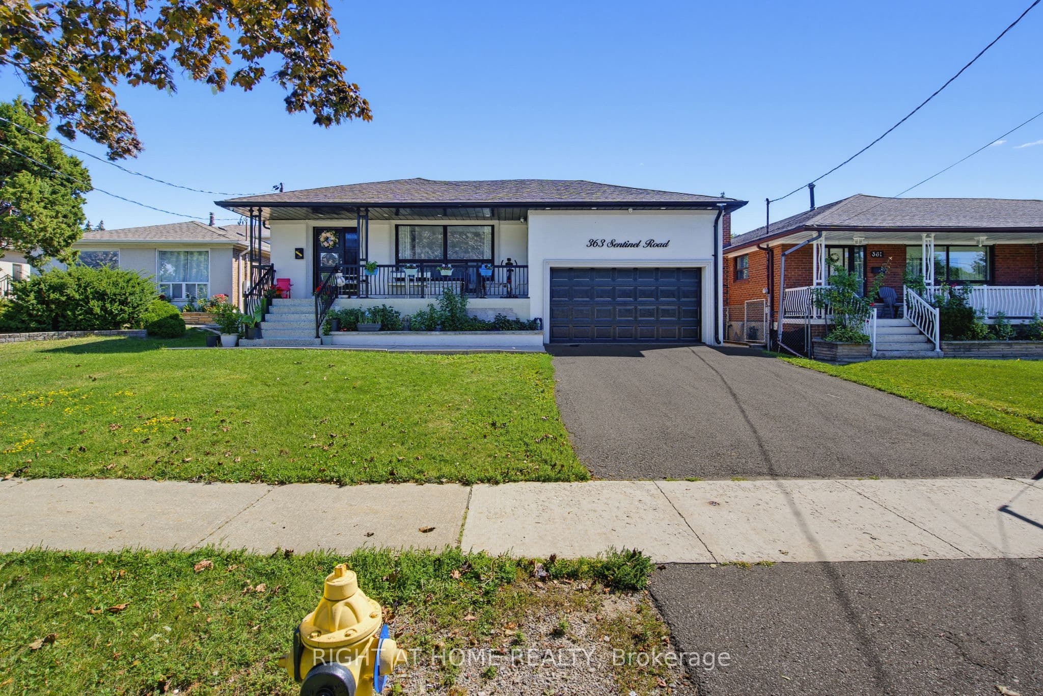 363 Sentinel Road, Toronto, ON M3J 1V1