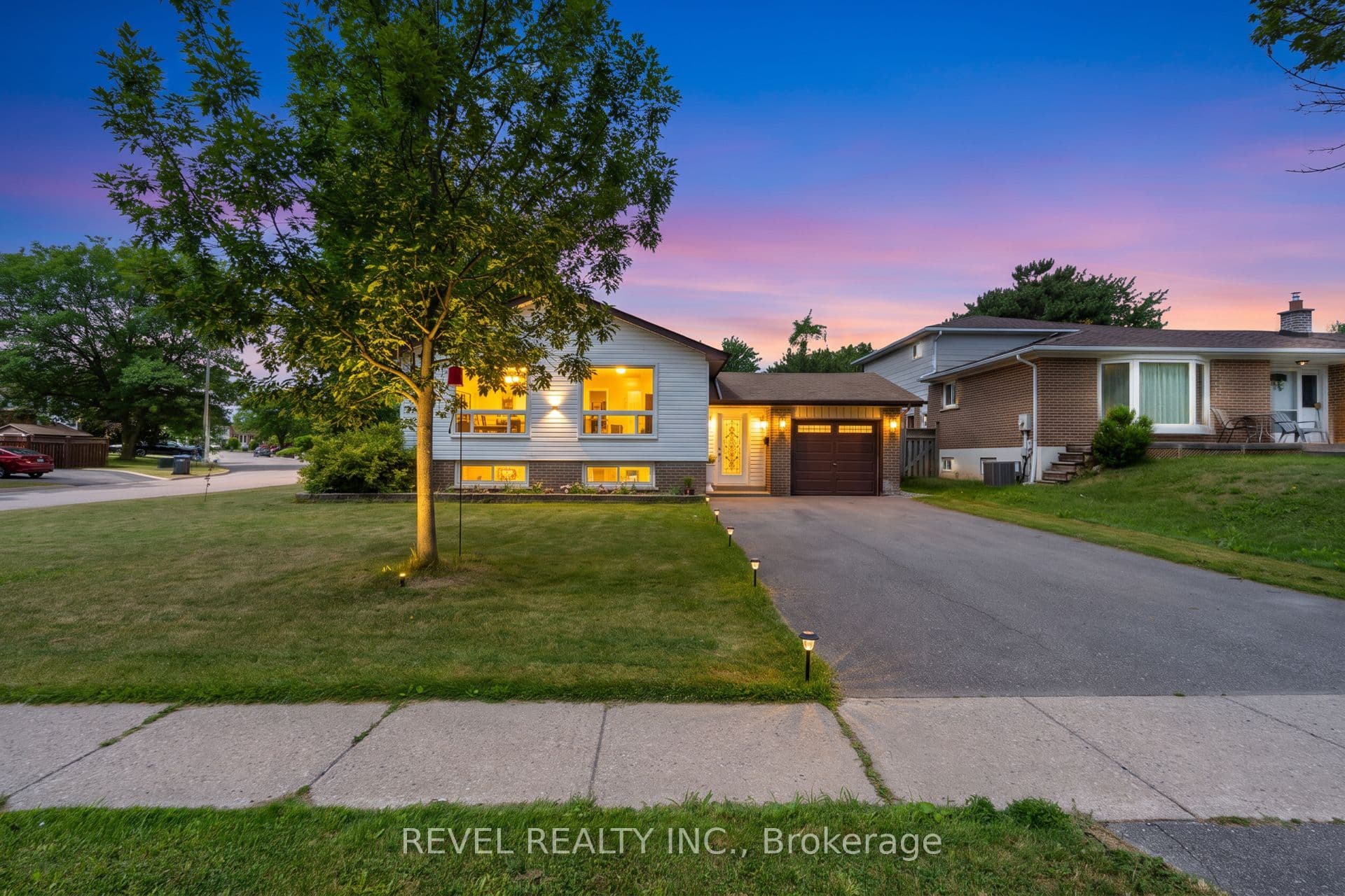 383 Bartley Bull Parkway, Brampton, ON L6W 2M1