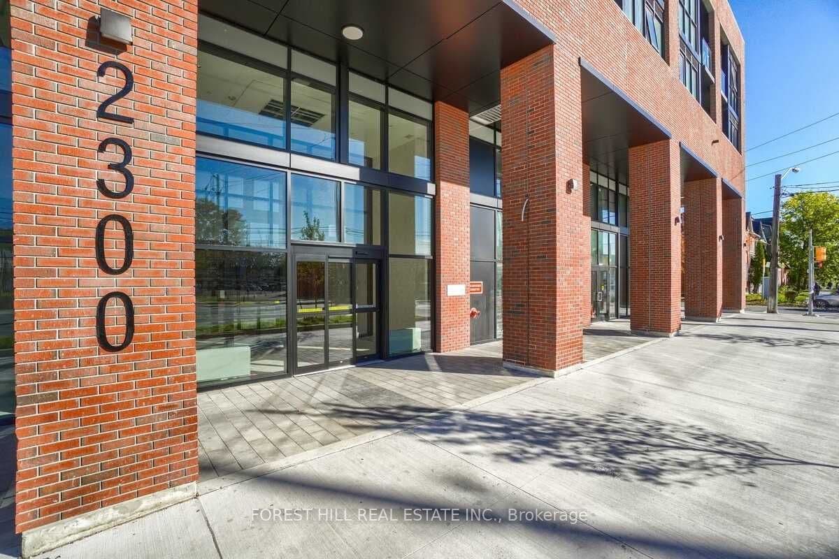 2300 St. Clair Avenue W 1009, Toronto, ON M6N 0B3