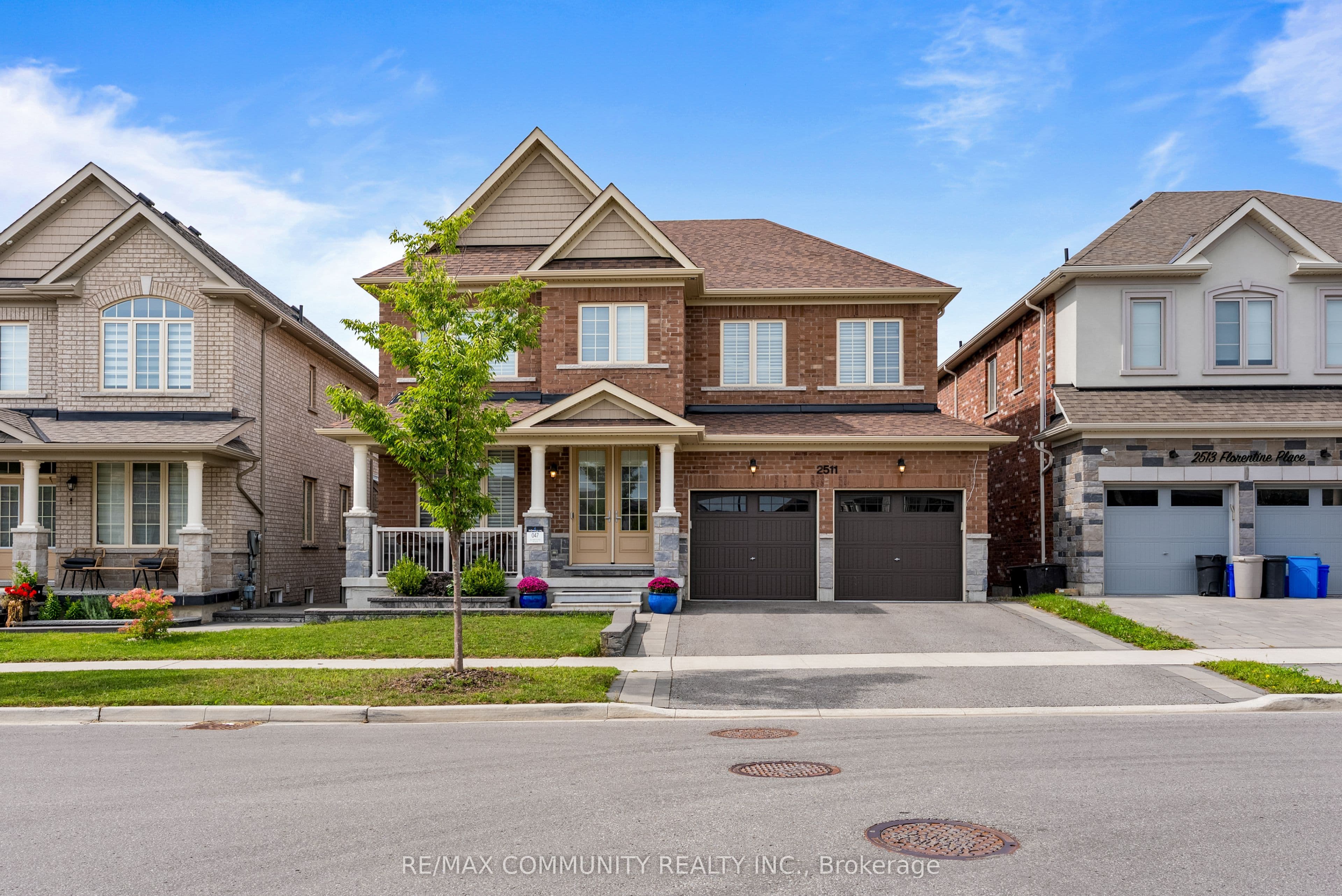 2511 Florentine Place, Pickering, ON L1X 0H3