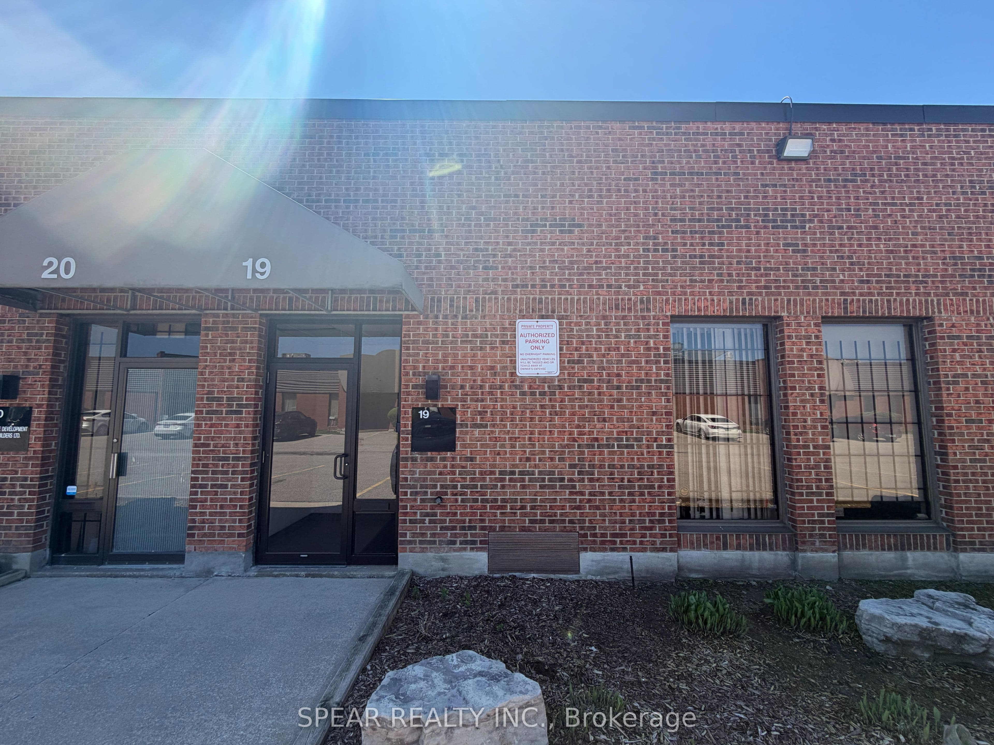 83 Galaxy Boulevard 19, Toronto, ON M9W 5X6