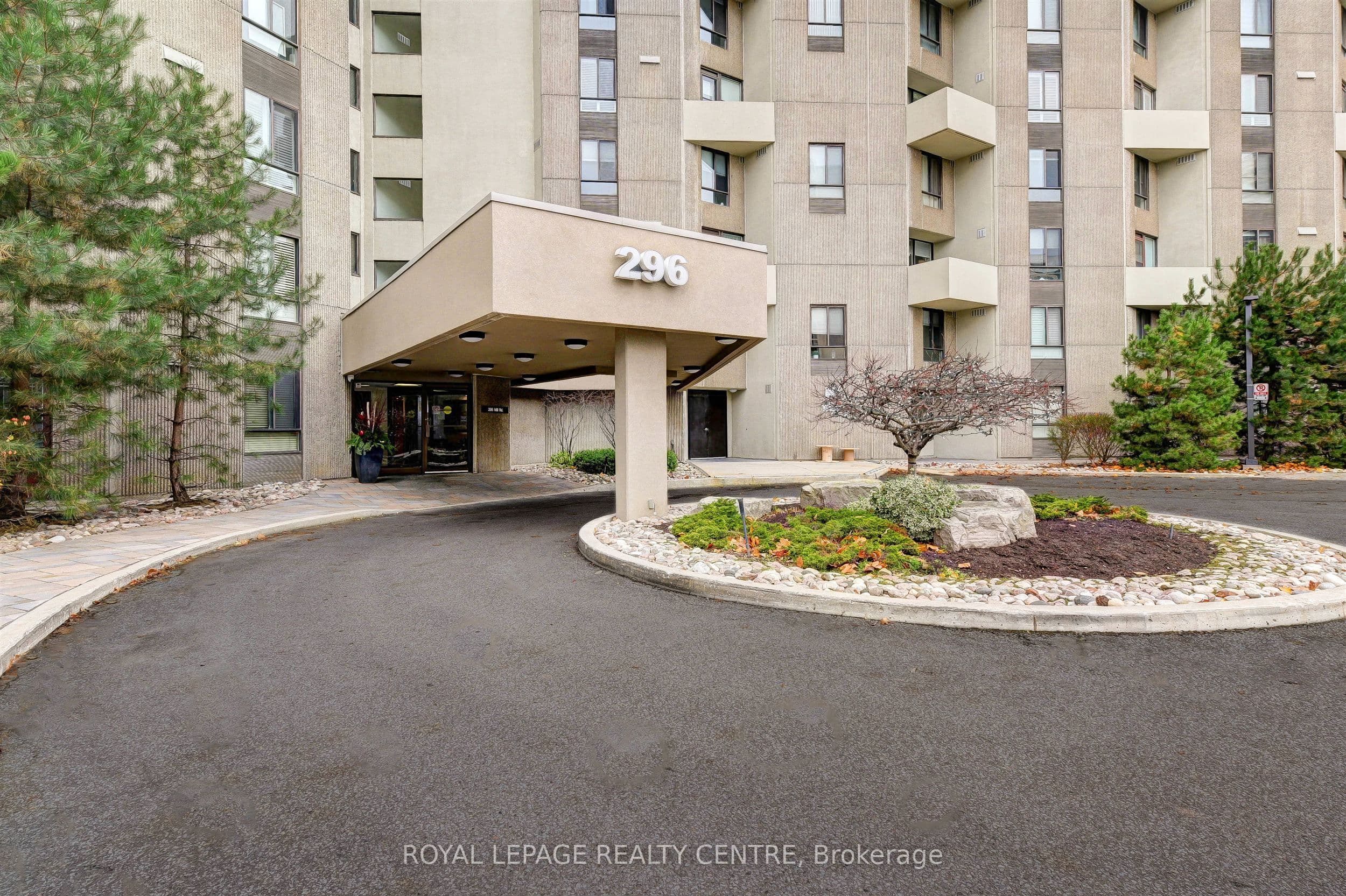 296 Mill Road B4, Toronto, ON M9C 4X8