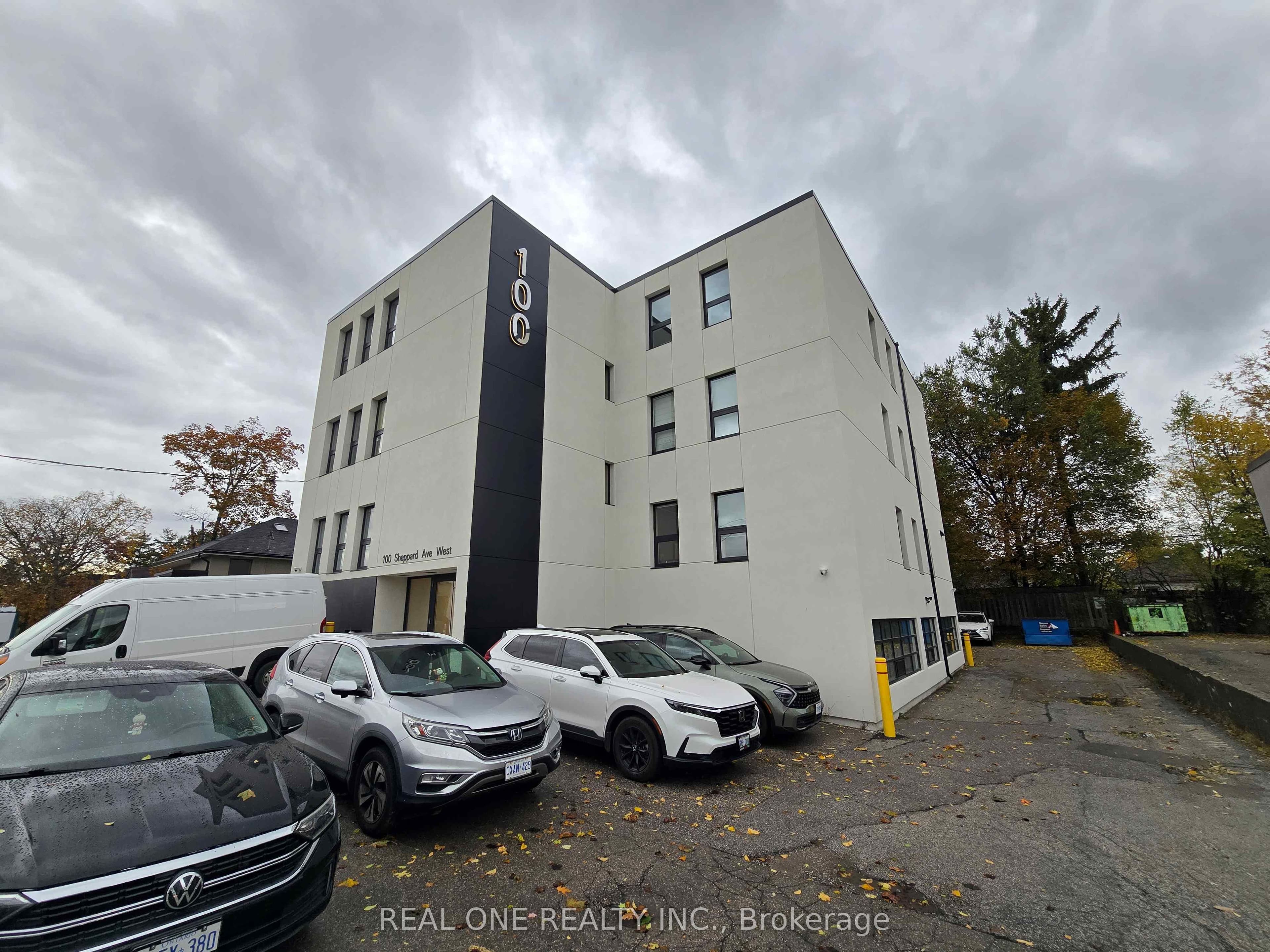 100 Sheppard Avenue W 301, Toronto, ON M2N 1M6