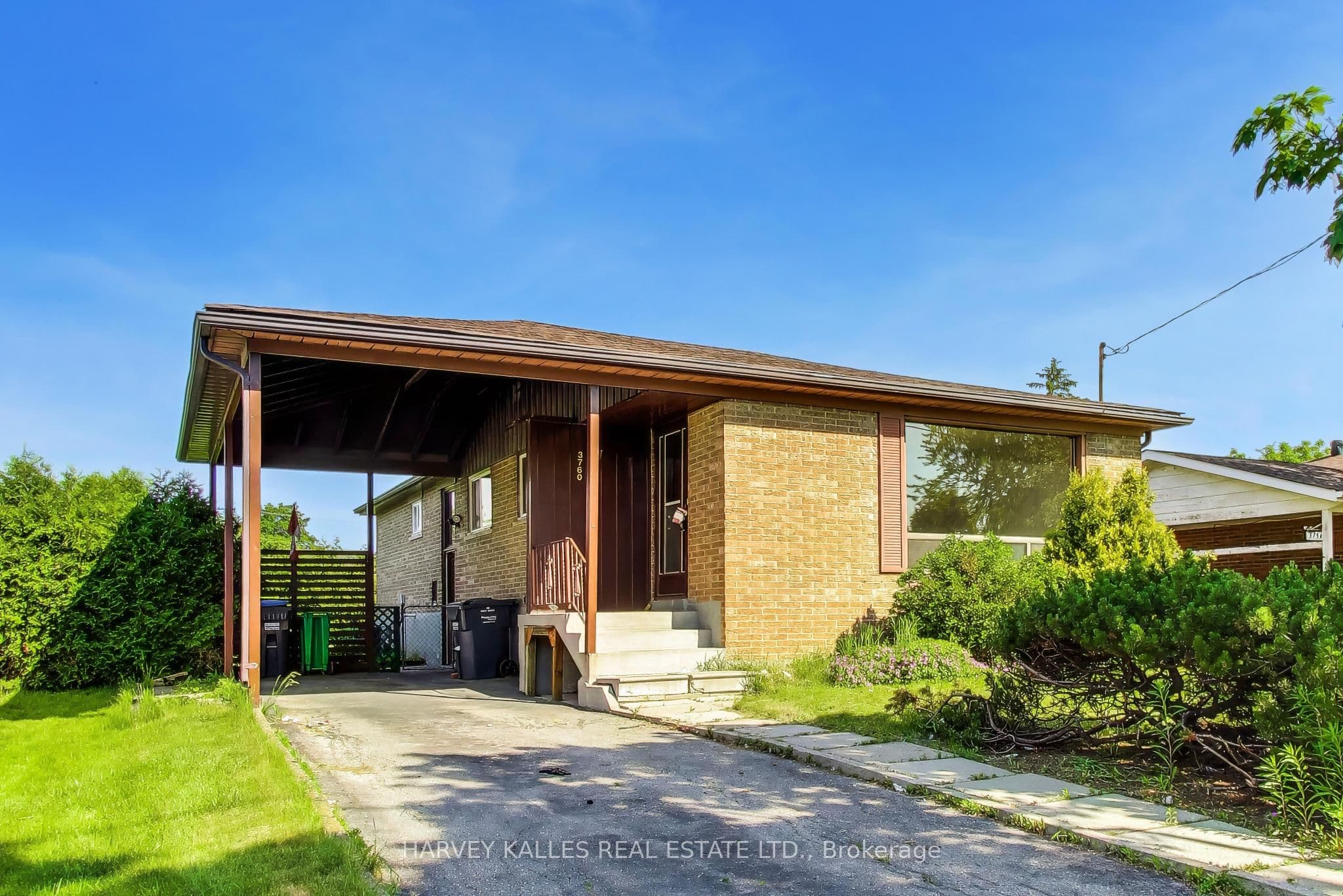 3760 Woodruff Crescent, Mississauga, ON L4T 1T9