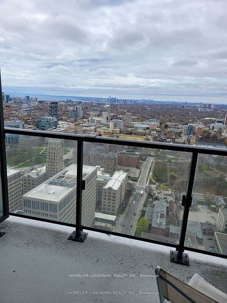 955 Bay Street 4004, Toronto, ON M5S 0C6