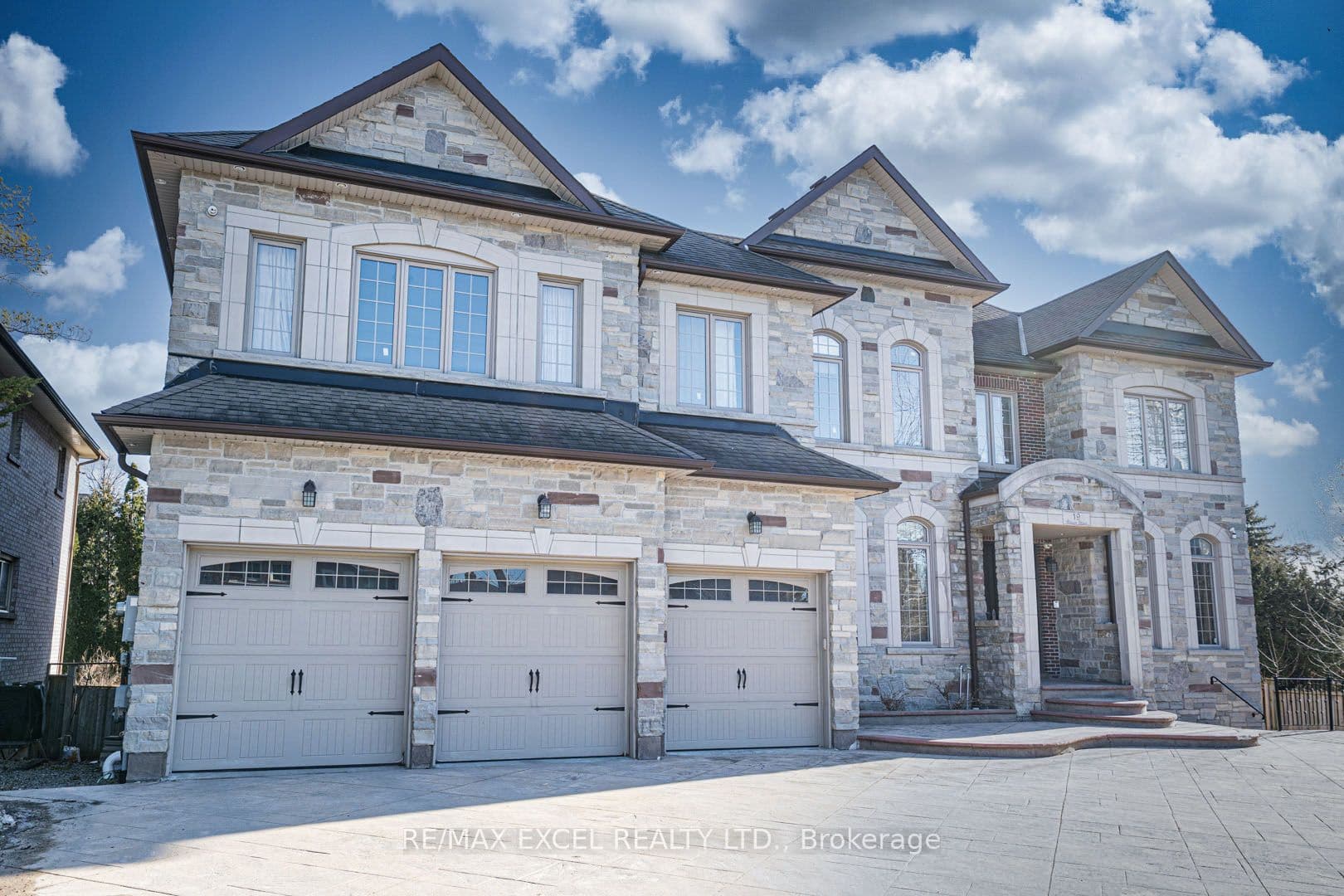19 Addison Street, Richmond Hill, ON L4C 9N1