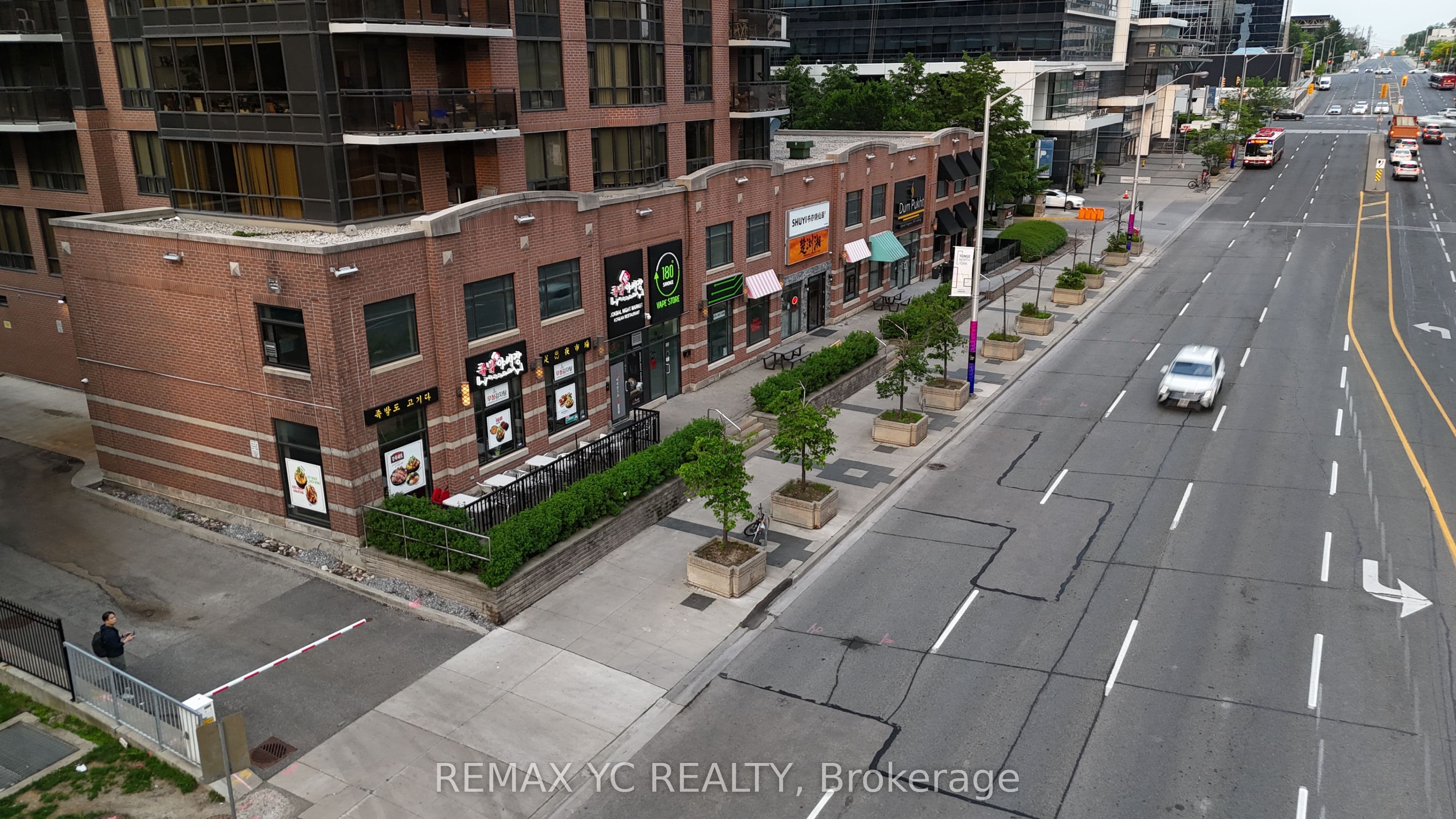 43 Sheppard Avenue E, Toronto, ON M2N 2Z8