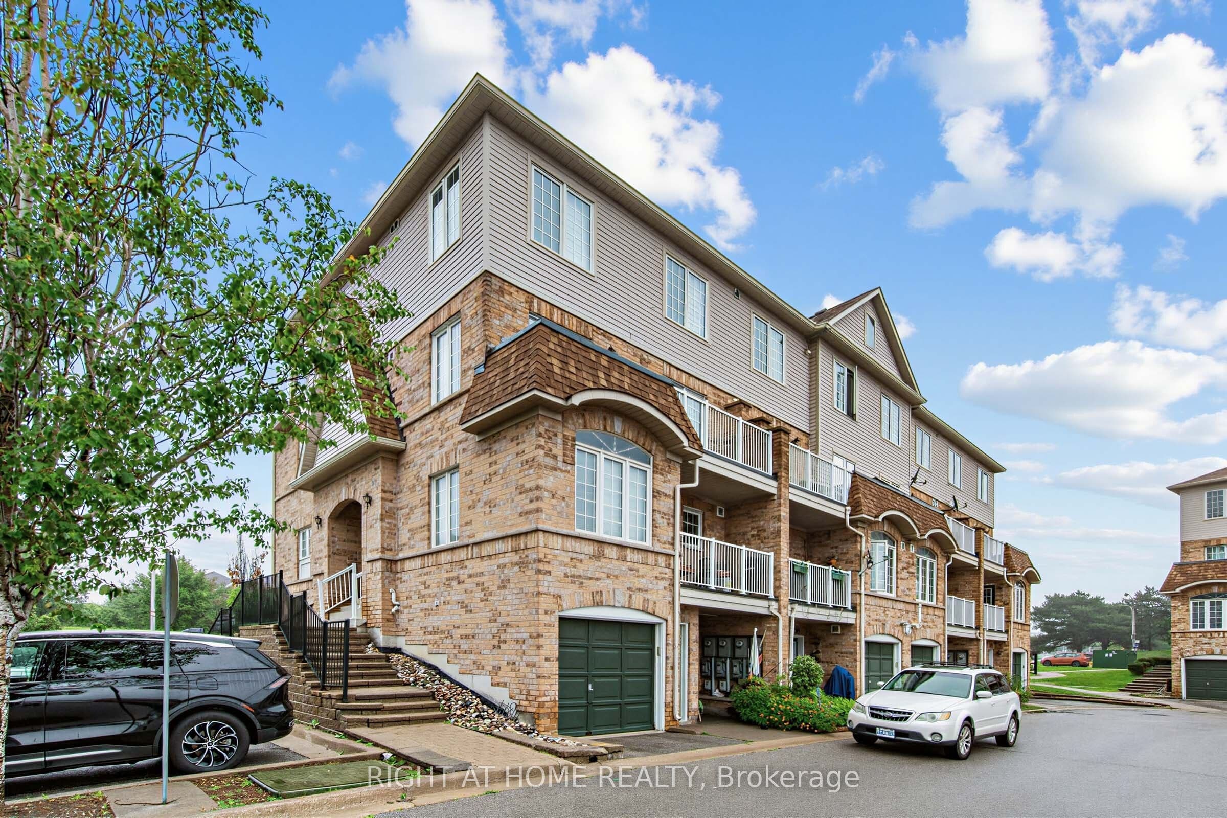 200 Mclevin Avenue 93, Toronto, ON M1B 6C8
