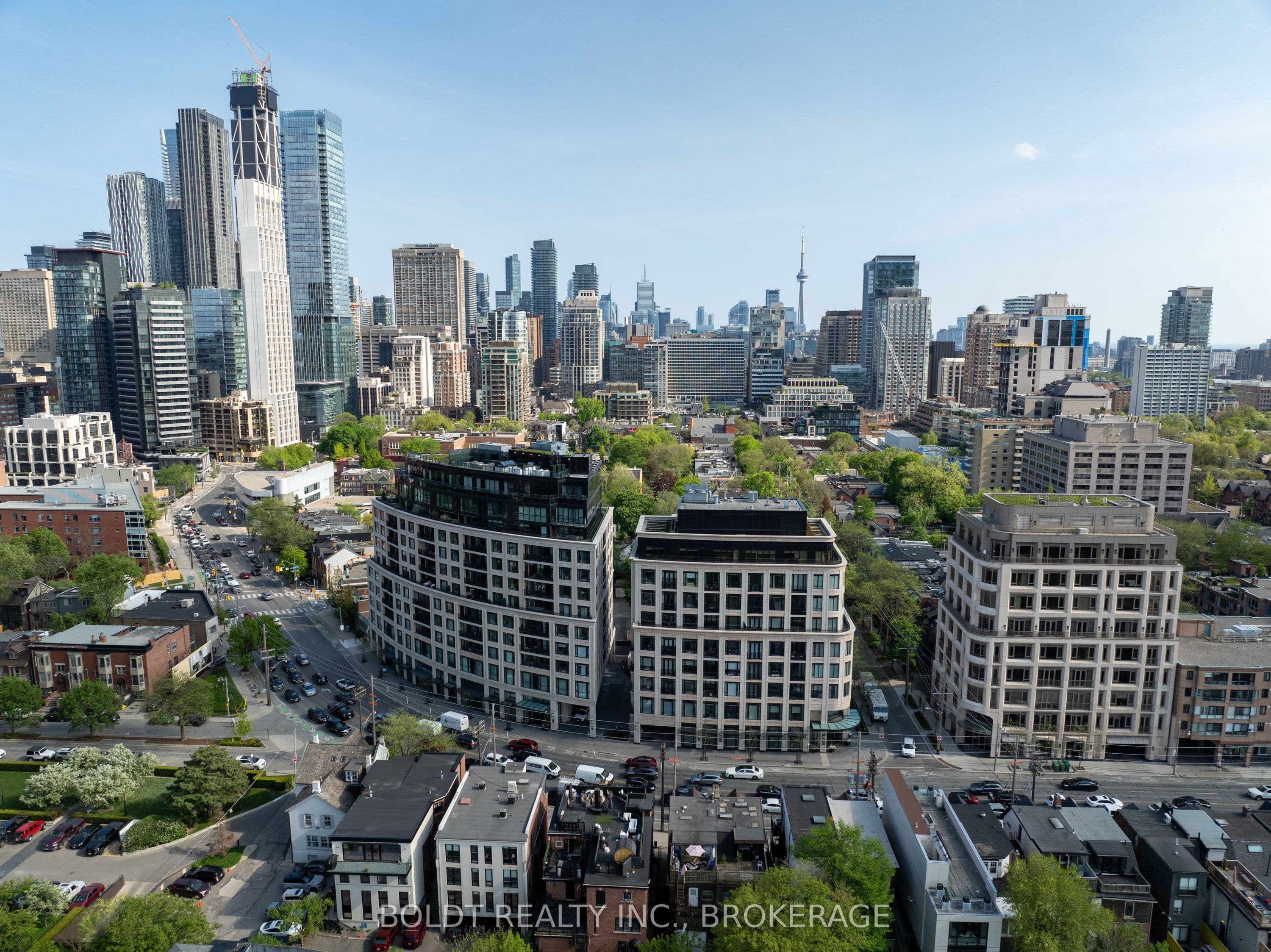 181 Davenport Road 702, Toronto, ON M5R 1J1
