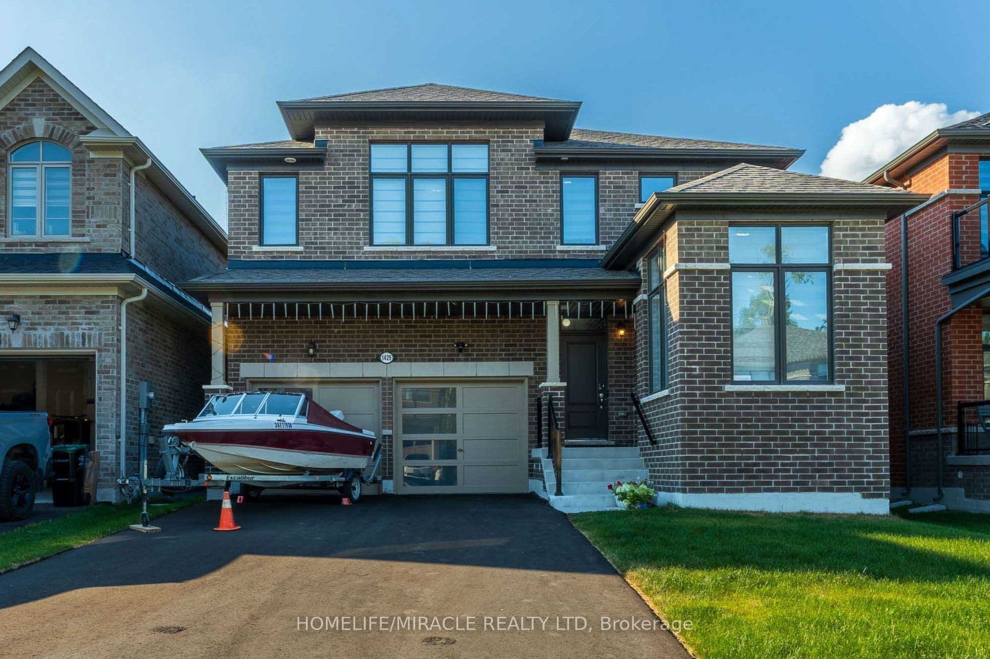 1429 Davis Loop, Innisfil, ON L0L 1W0