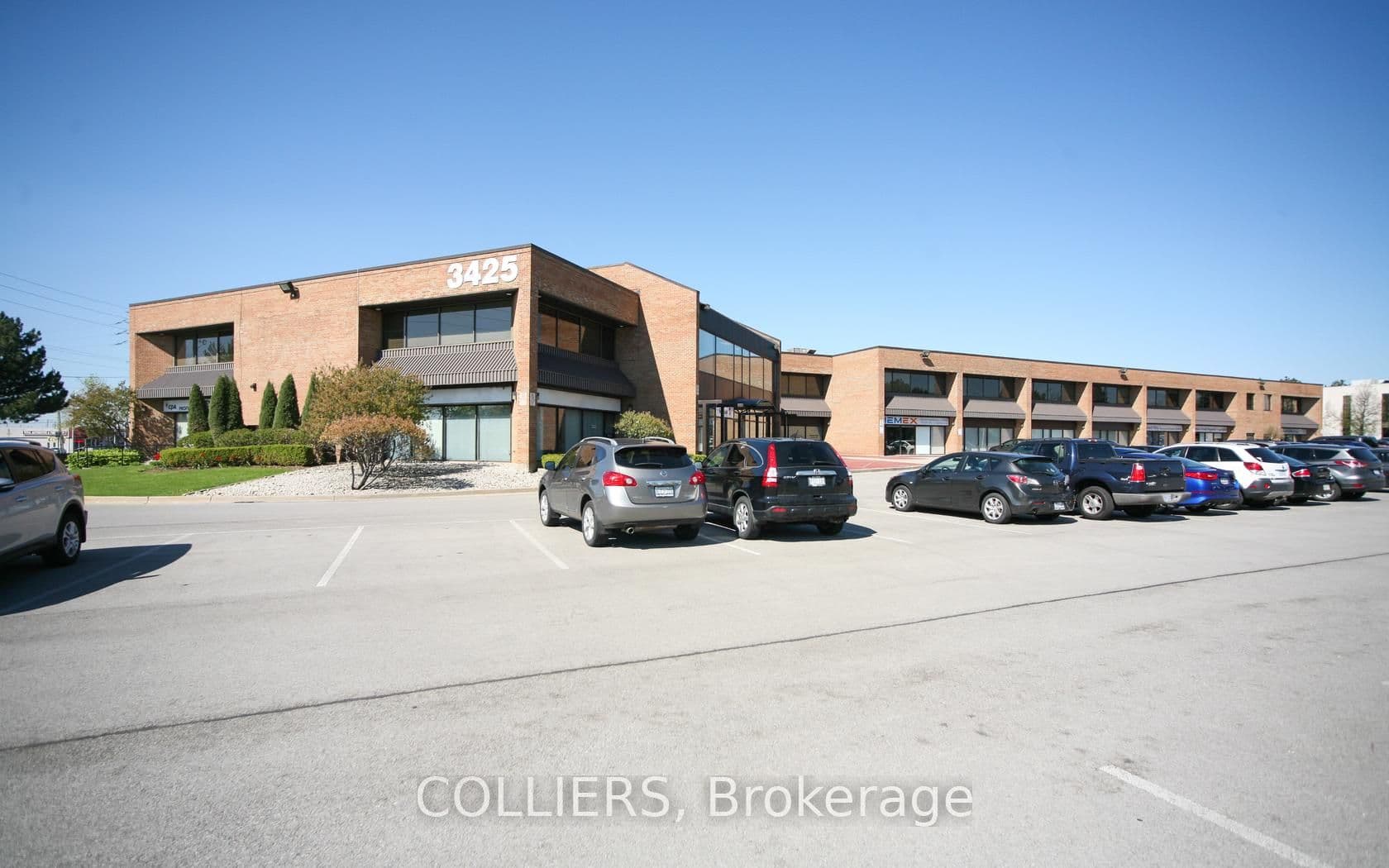 3425 Harvester Road 203, Burlington, ON L7N 3N1