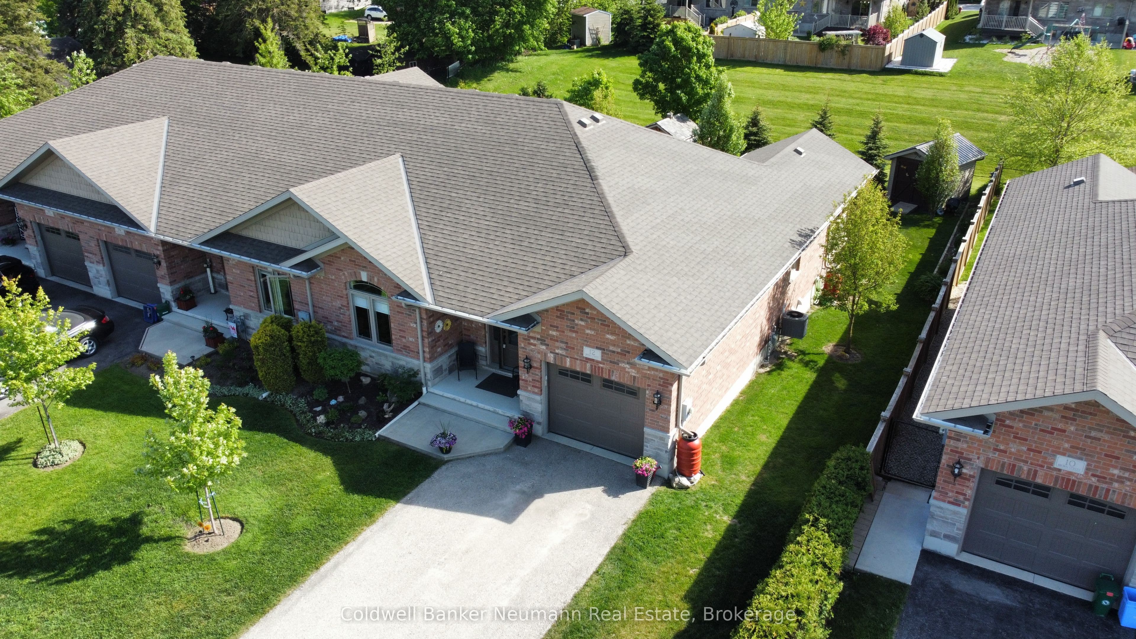 12 Brown Street S, Minto, ON N0G 1M0