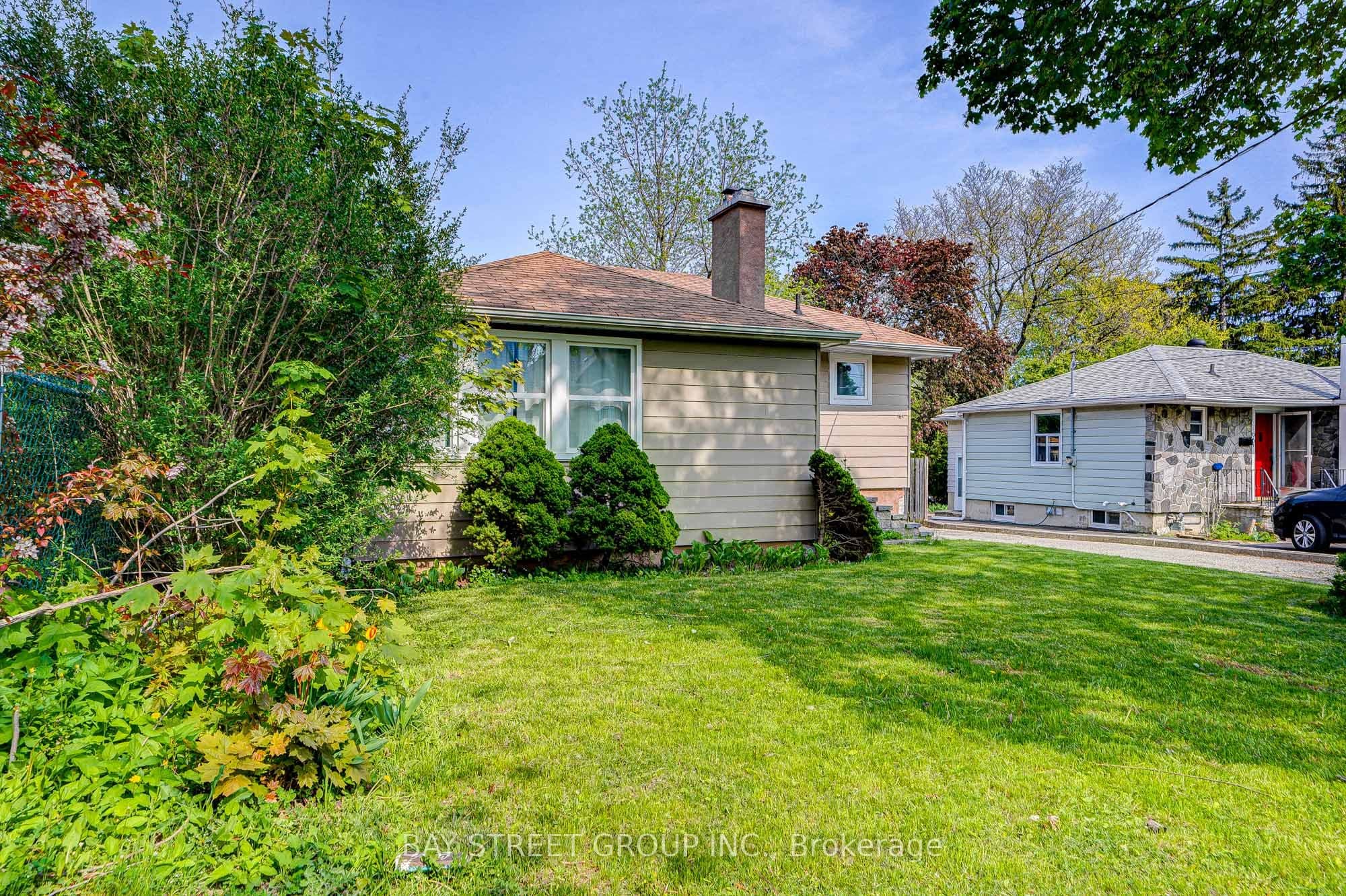 161 Church Street S, Richmond Hill, ON L4C 1W5