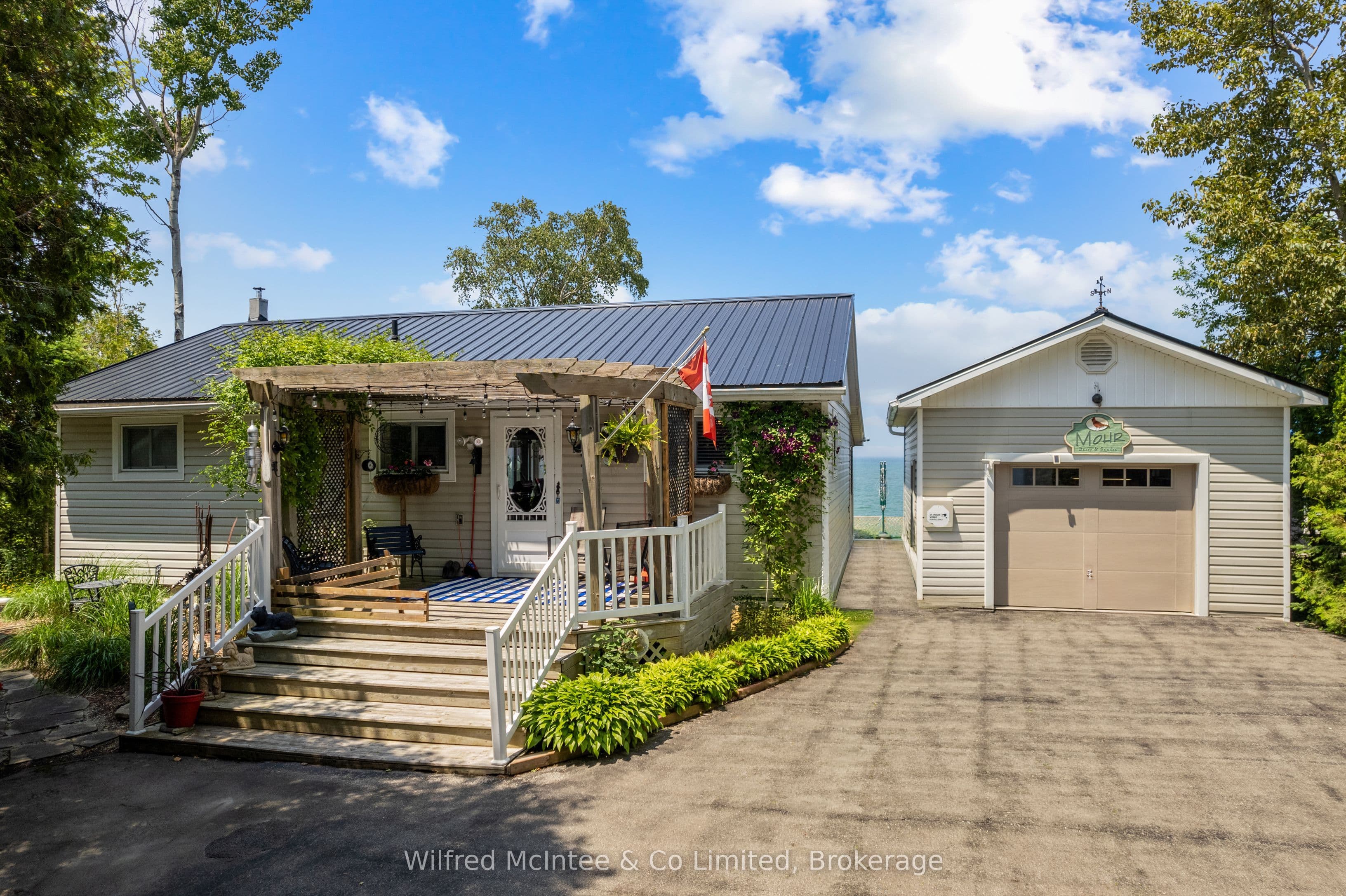 509 Bruce Road 13, Native Leased Lands, ON N0H 2L0
