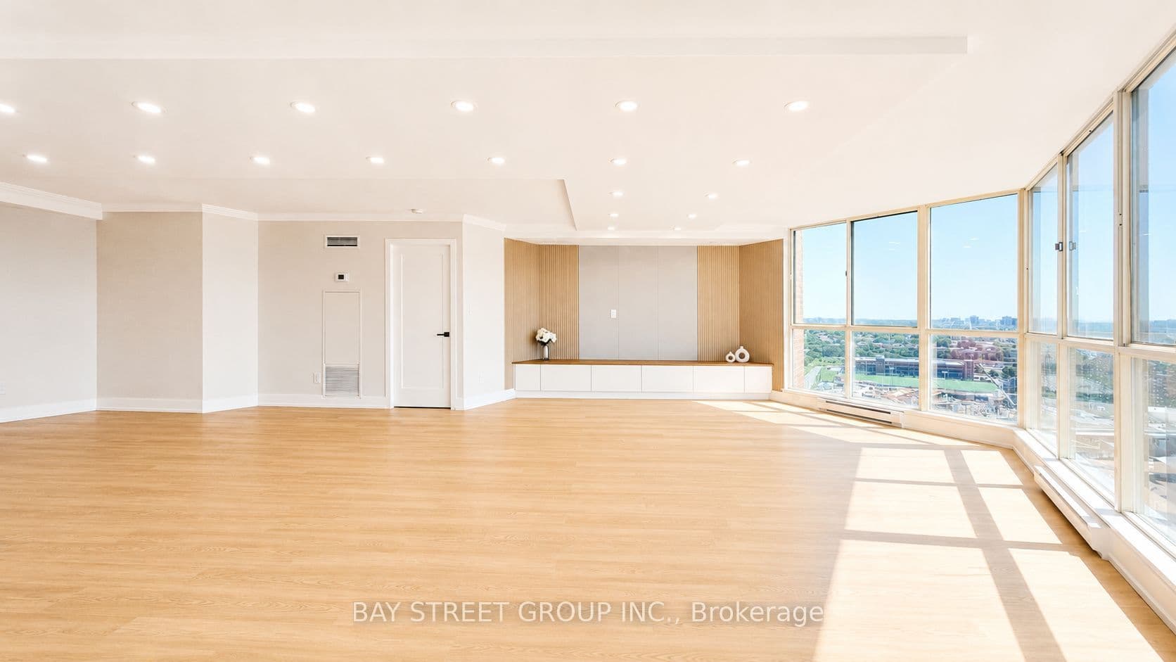 85 Skymark Drive 2201, Toronto, ON M2H 3P2