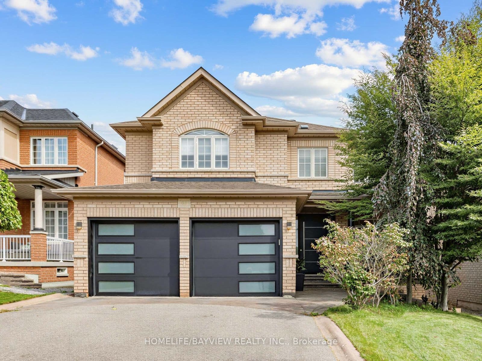 61 Wolf Trail Crescent, Richmond Hill, ON L4E 4K5