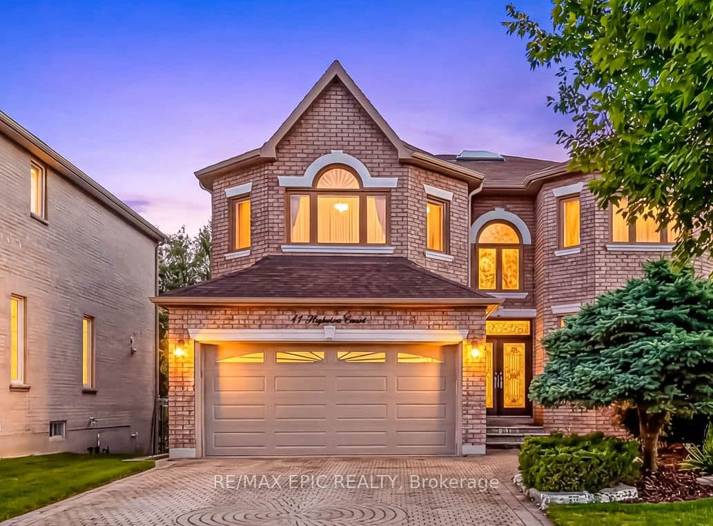 11 Palace Court, Richmond Hill, ON L4B 4C3