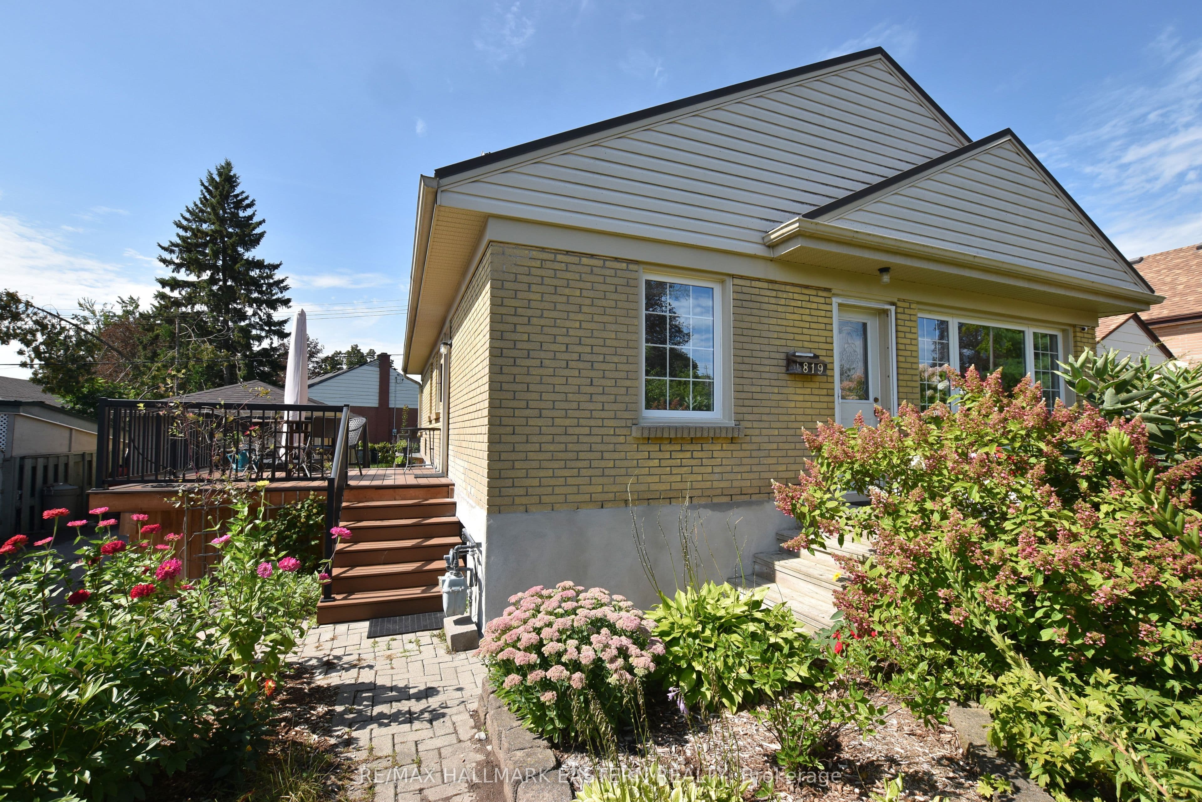 819 Rishor Crescent Crescent, Peterborough, ON K9H 5C8