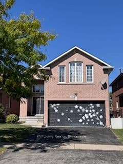 7481 Doverwood Drive, Mississauga, ON L5N 6N2