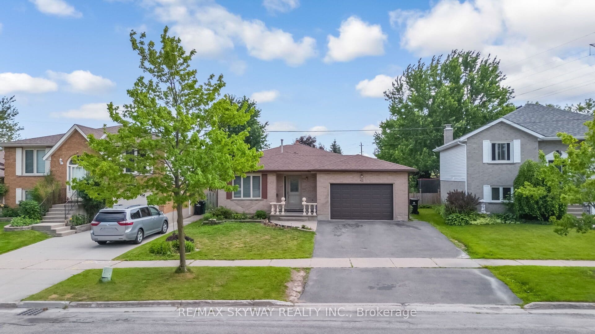 42 Newbury Drive, Kitchener, ON N2N 2X6