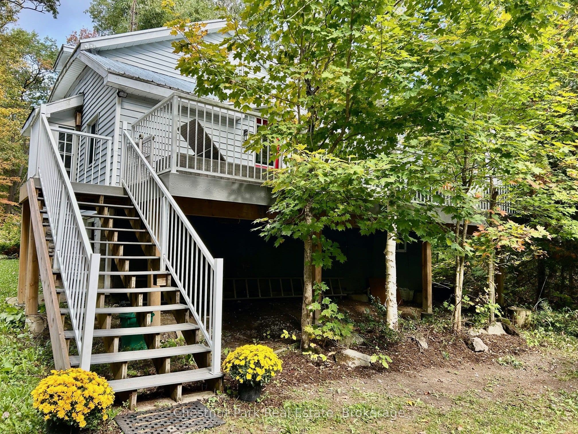 1227-2 North Kahshe Lake rd Road, Gravenhurst, ON P0E 1G0