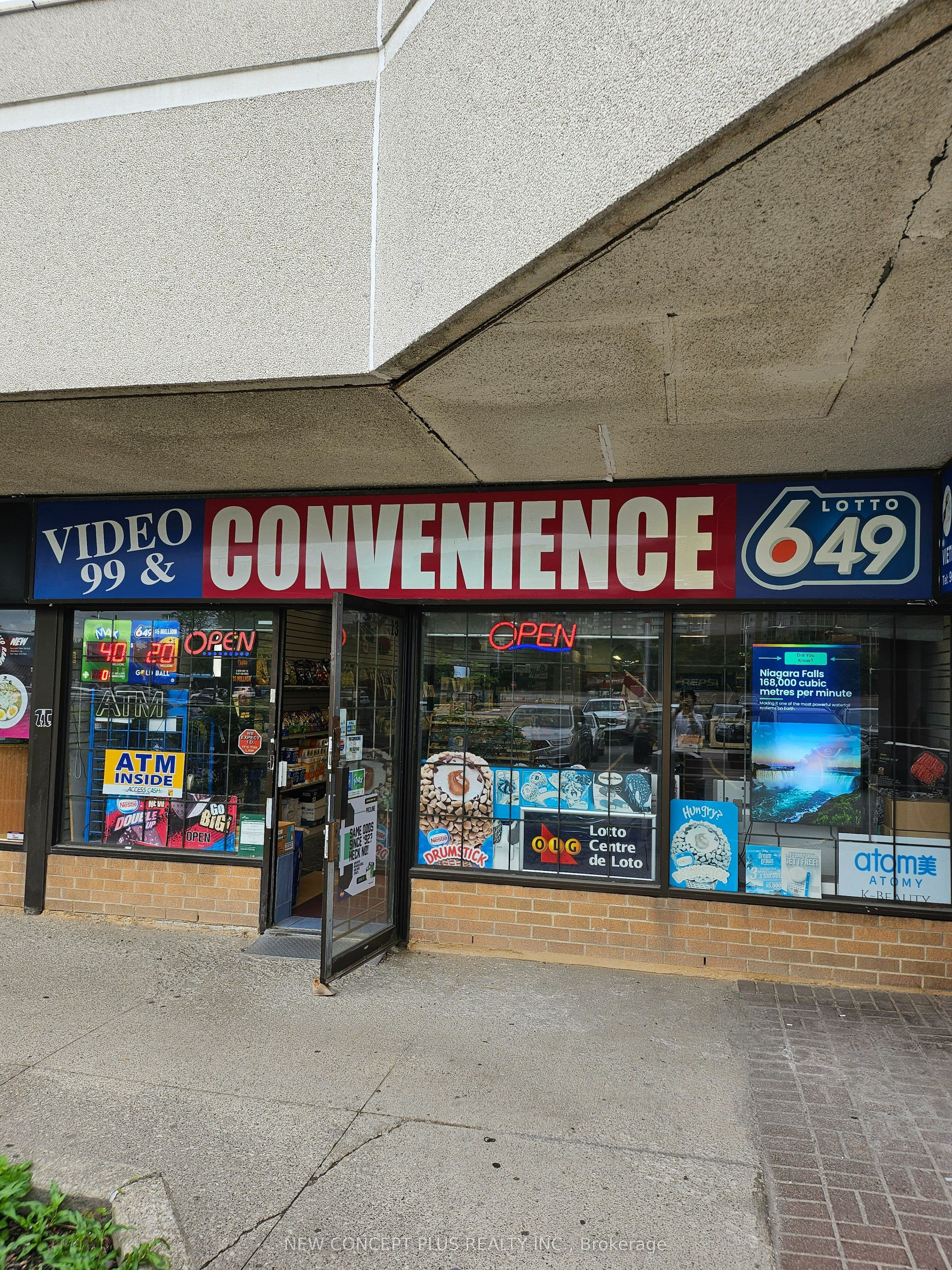 9555 Yonge Street 13, Richmond Hill, ON L4C 9M5