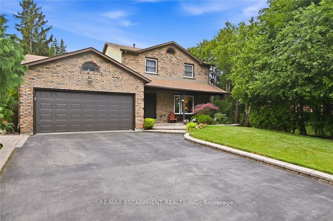 132 Hampton Heath Road, Burlington, ON L7L 4N9
