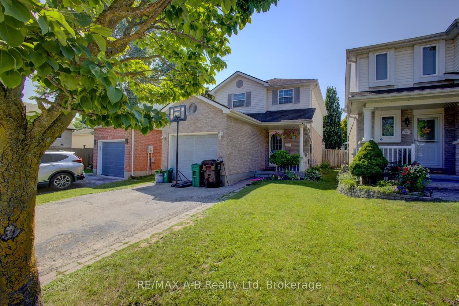 223 Melran Drive, Waterloo, ON N3C 4E5