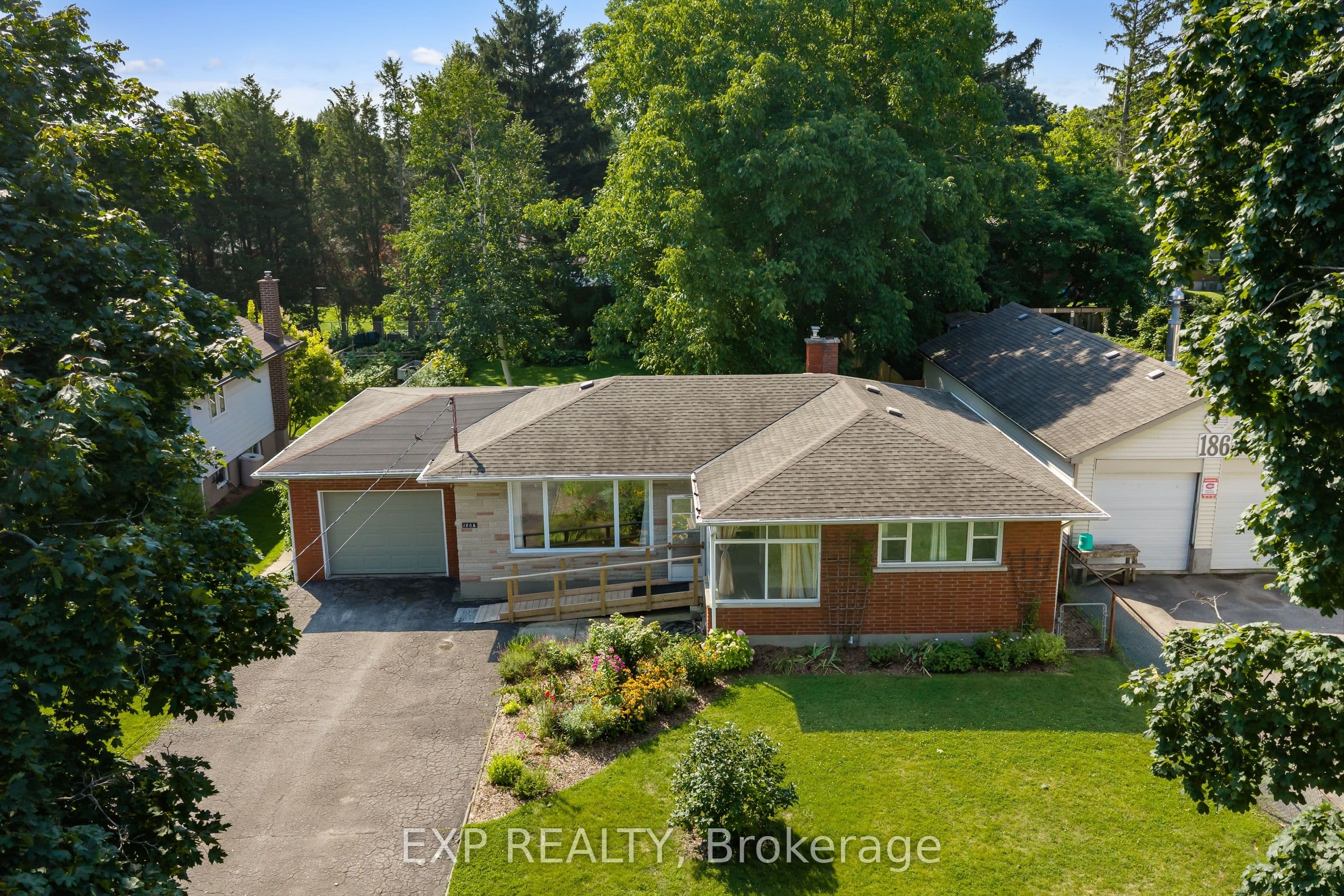 186A Lakeshore Road, St. Catharines, ON L2N 2V3