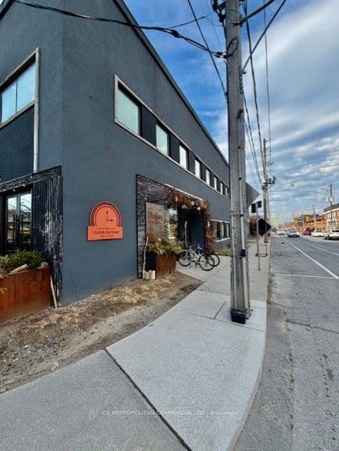 1485 Dupont Street 100, Toronto, ON M6P 3S2