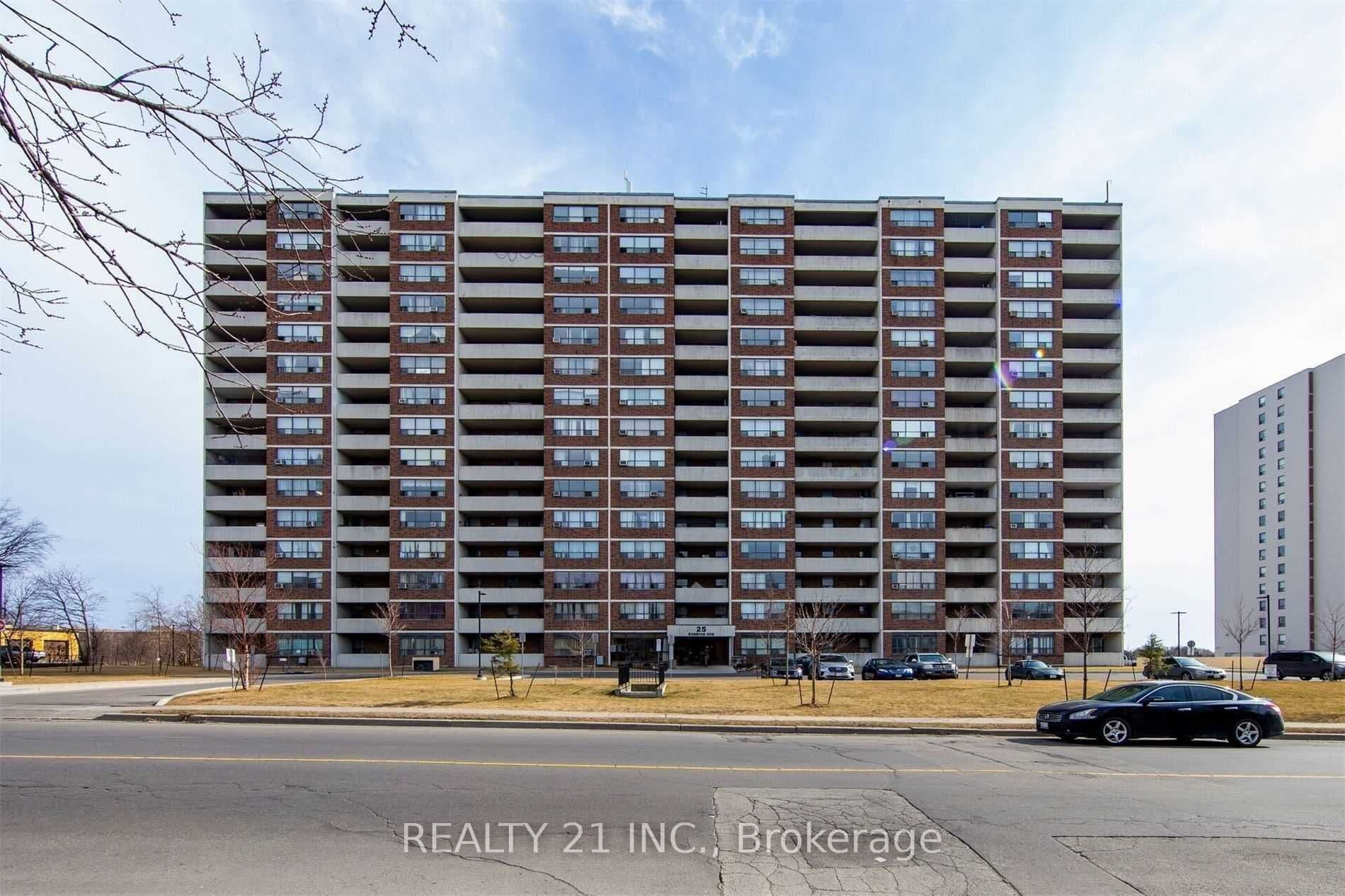 25 Sunrise Avenue S 811, Toronto, ON M4A 2S2