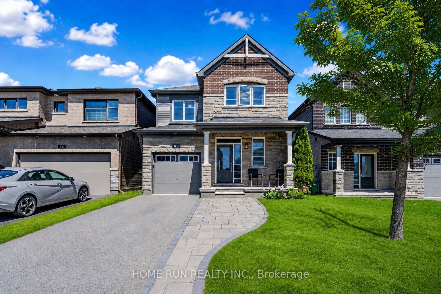 42 CLONFADDA Terrace, Barrhaven, ON K2J 6E9