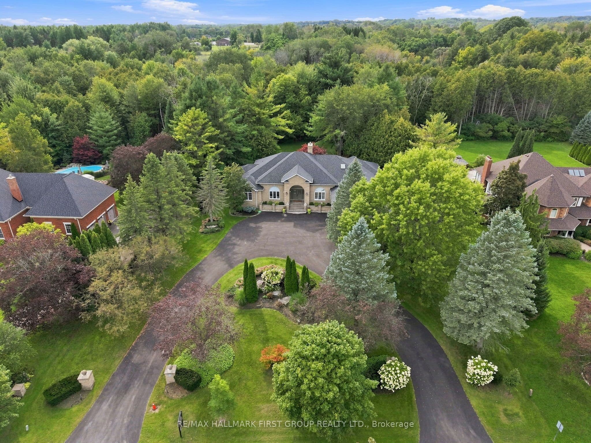 48 Buggey Lane, Ajax, ON L1Z 1X5