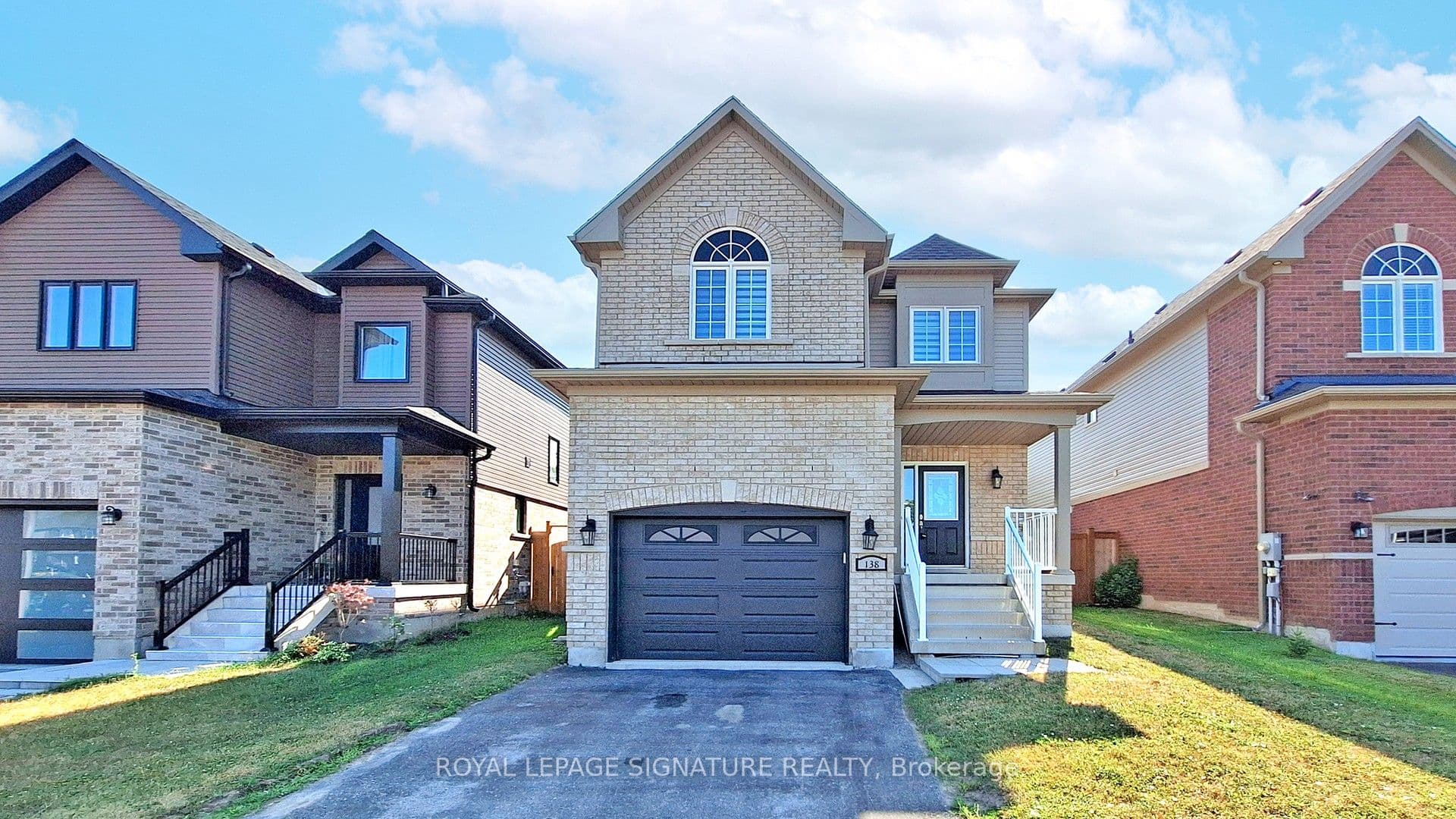 138 Sun King Crescent, Barrie, ON L4M 0E5