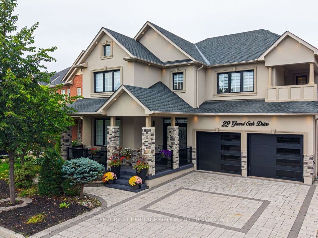 22 Grand Oak Drive, Richmond Hill, ON L4E 3Z9