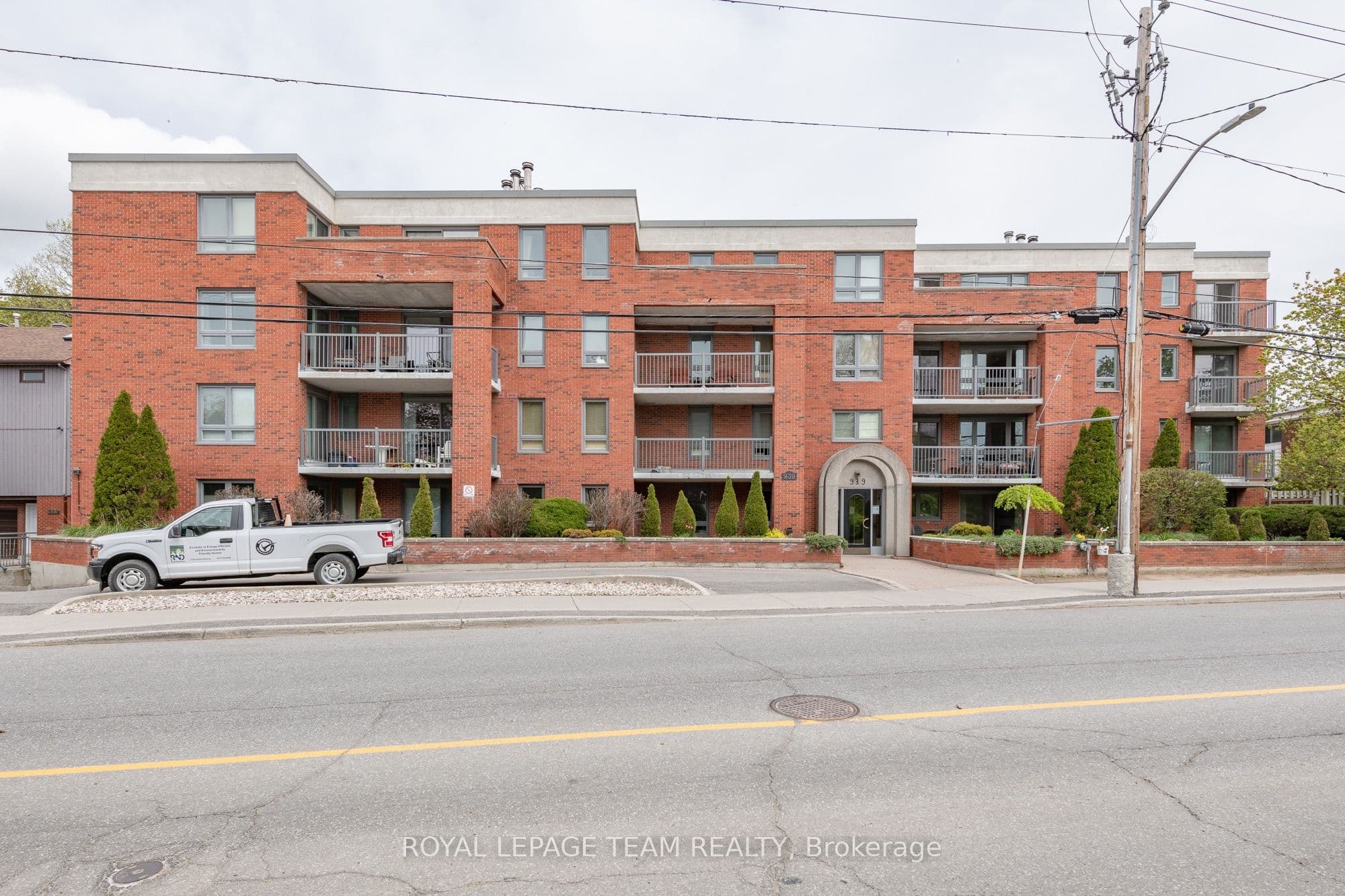 939 NORTH RIVER Road 105, Overbrook - Castleheights and Area, ON K1K 4M9