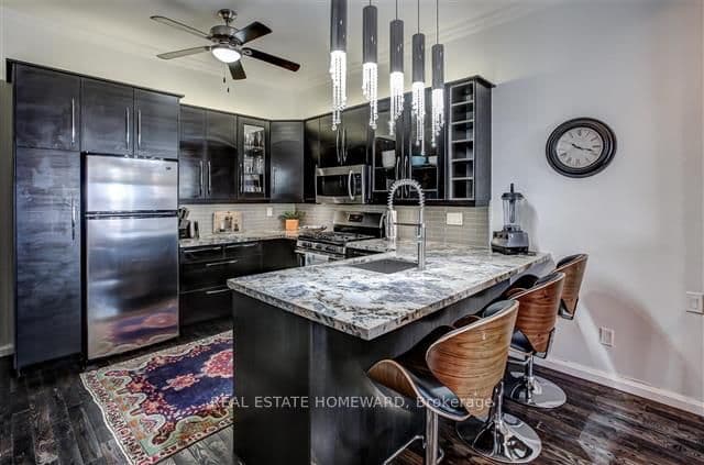 175 Euclid Avenue 1, Toronto, ON M6J 2J8