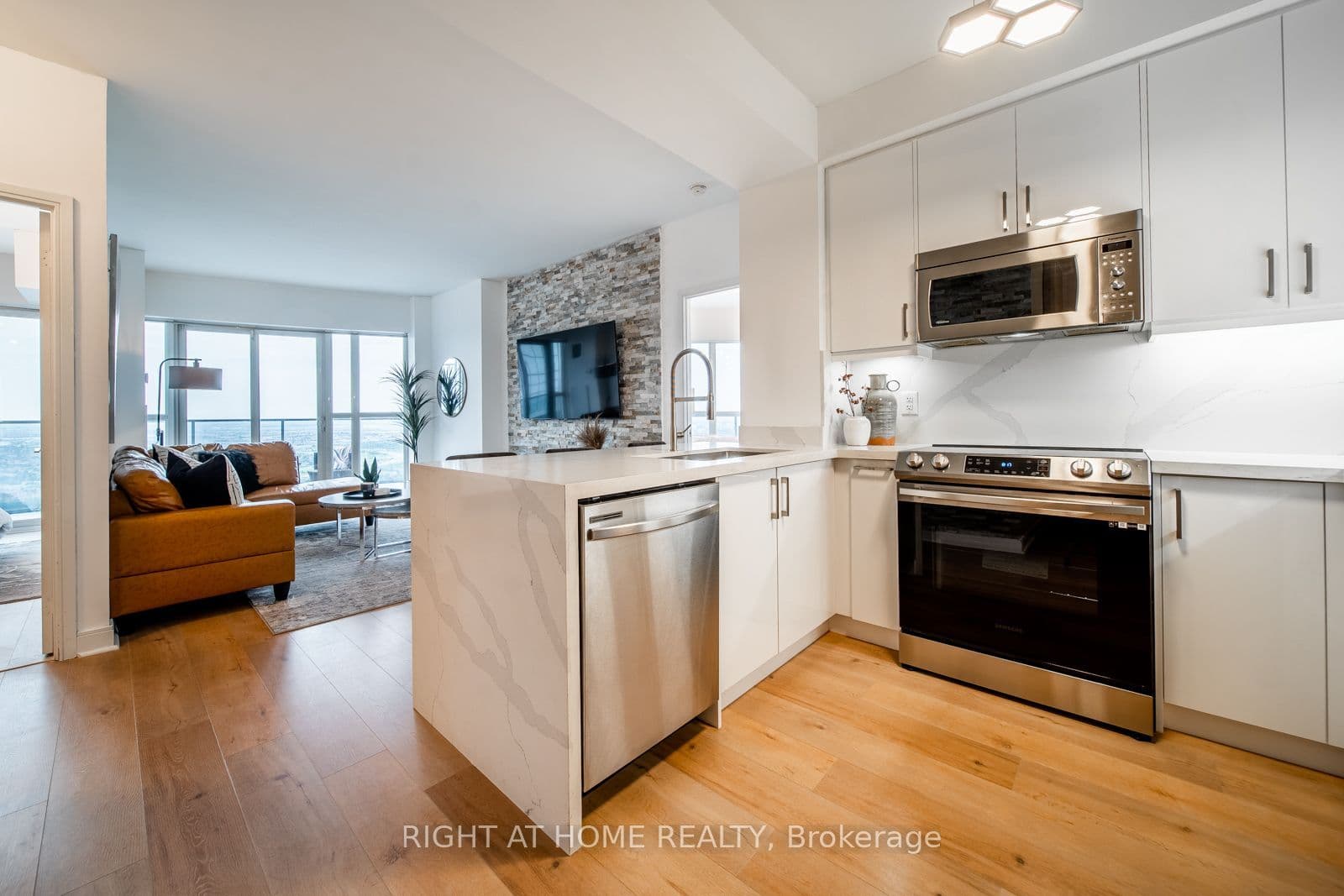60 Absolute Avenue 5207, Mississauga, ON L4Z 0A9