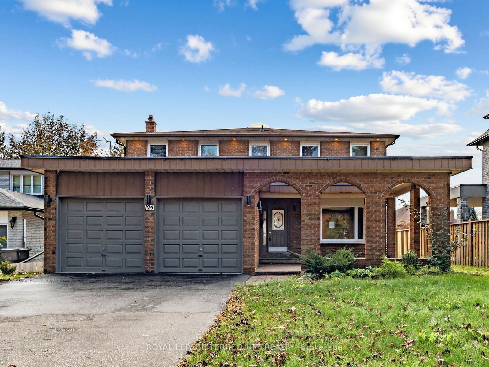 124 Bathgate Drive, Toronto, ON M1C 1T5