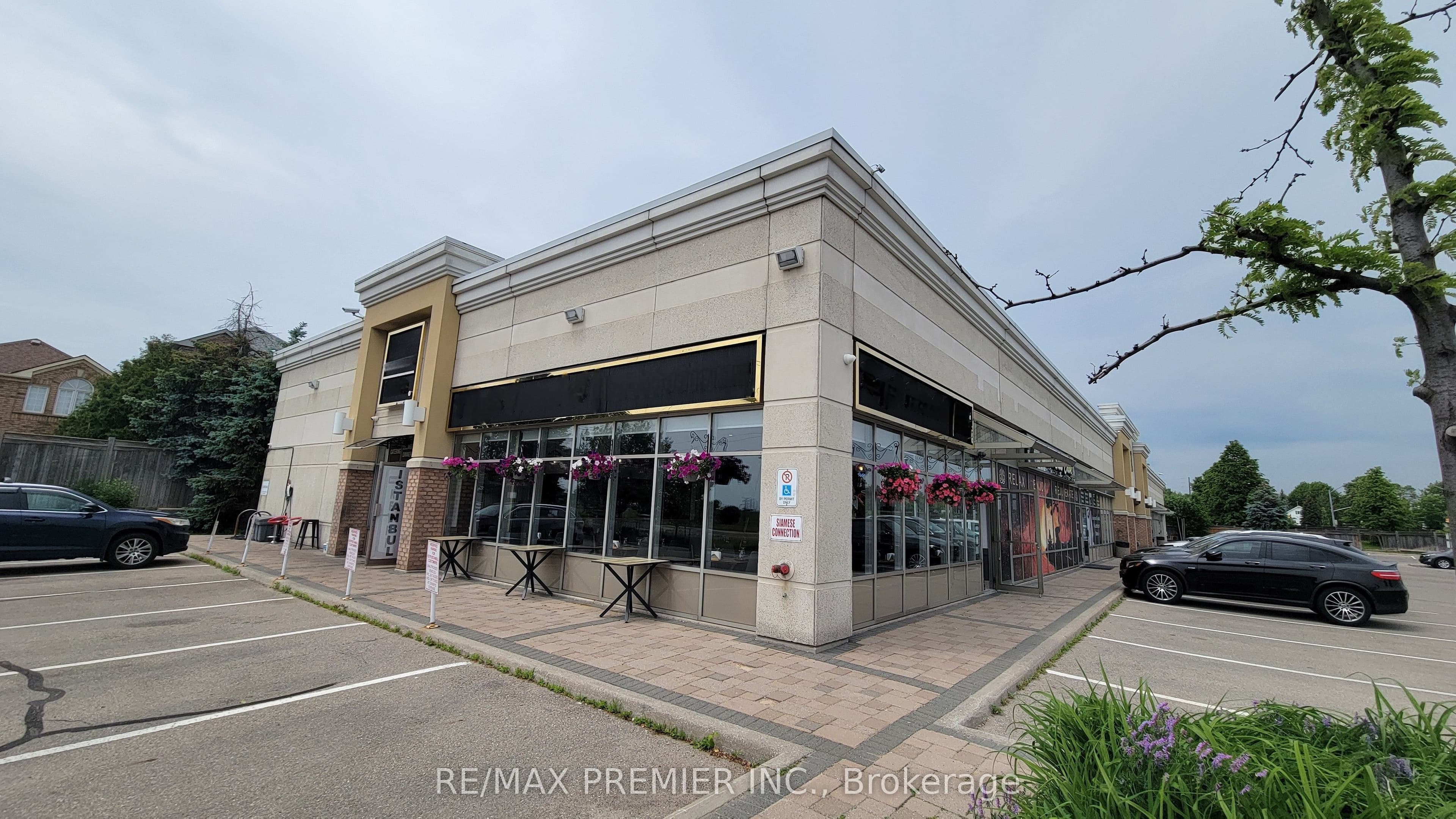 1200 Highway 7 1, Vaughan, ON L4J 0E1