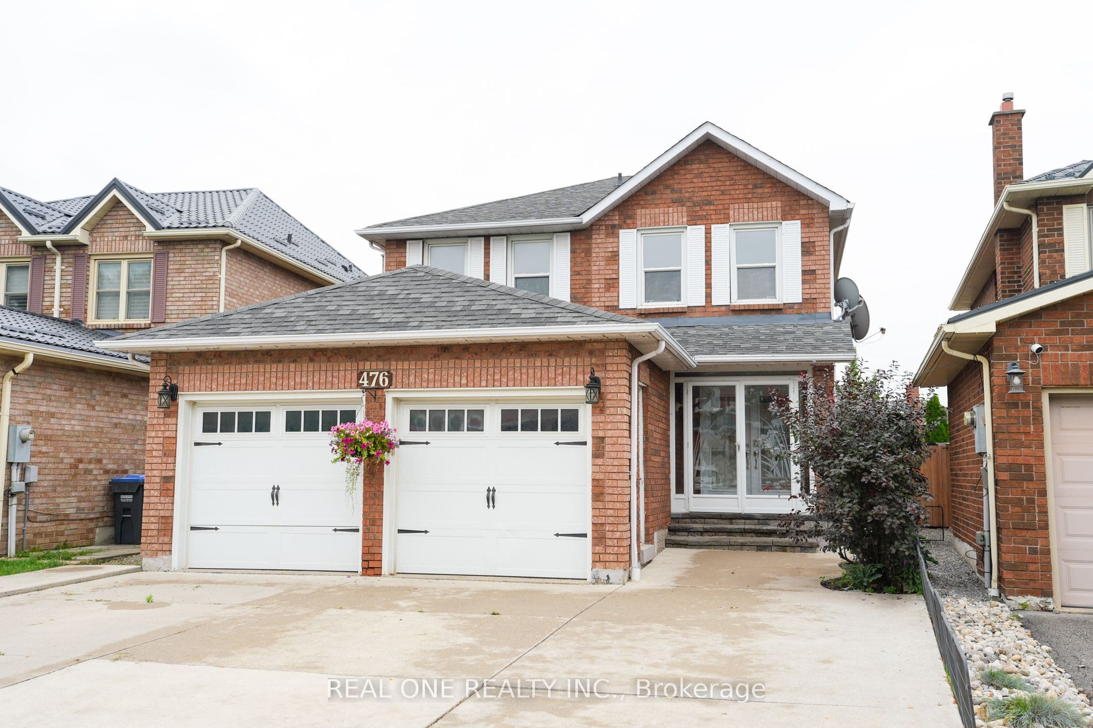 476 Bud Gregory Boulevard, Mississauga, ON L4Z 2K4