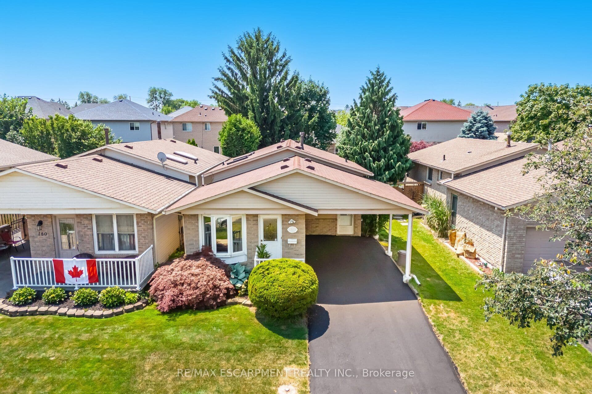178 Athenia Drive, Hamilton, ON L8J 1V8