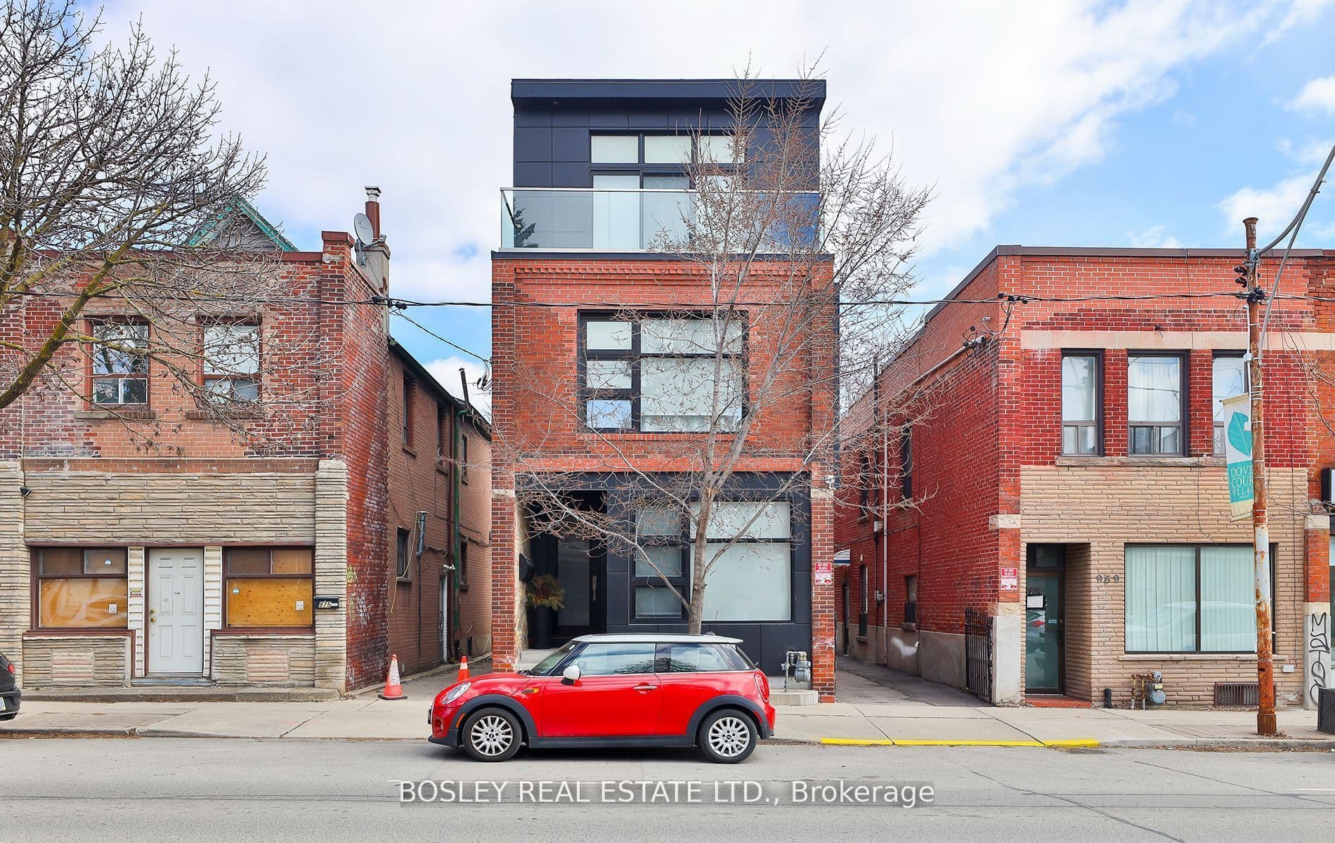 973 Dovercourt Road Main Floor, Toronto, ON M6H 2X6