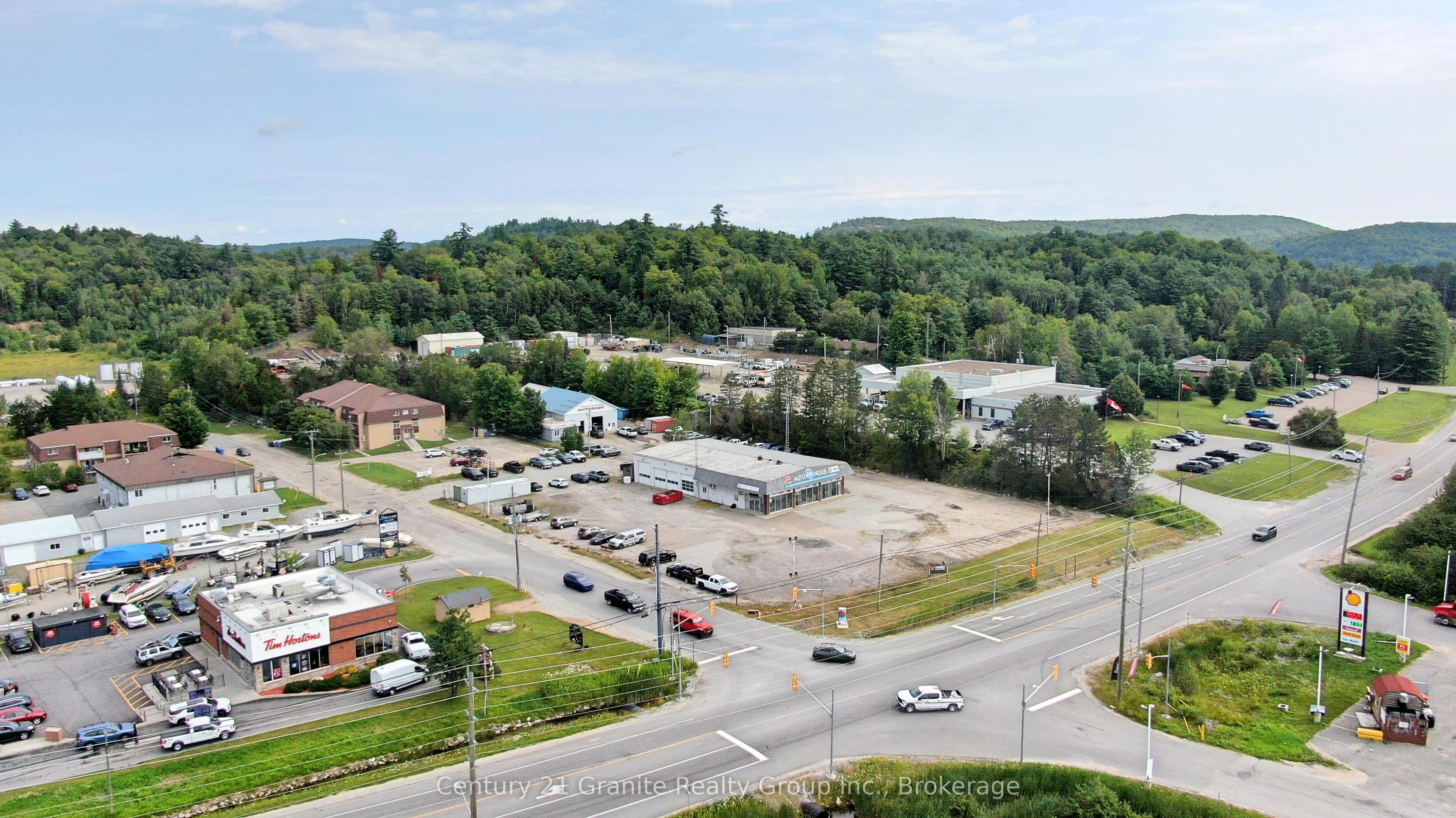 8 Valleyview Drive, Bancroft, ON K0L 1C0